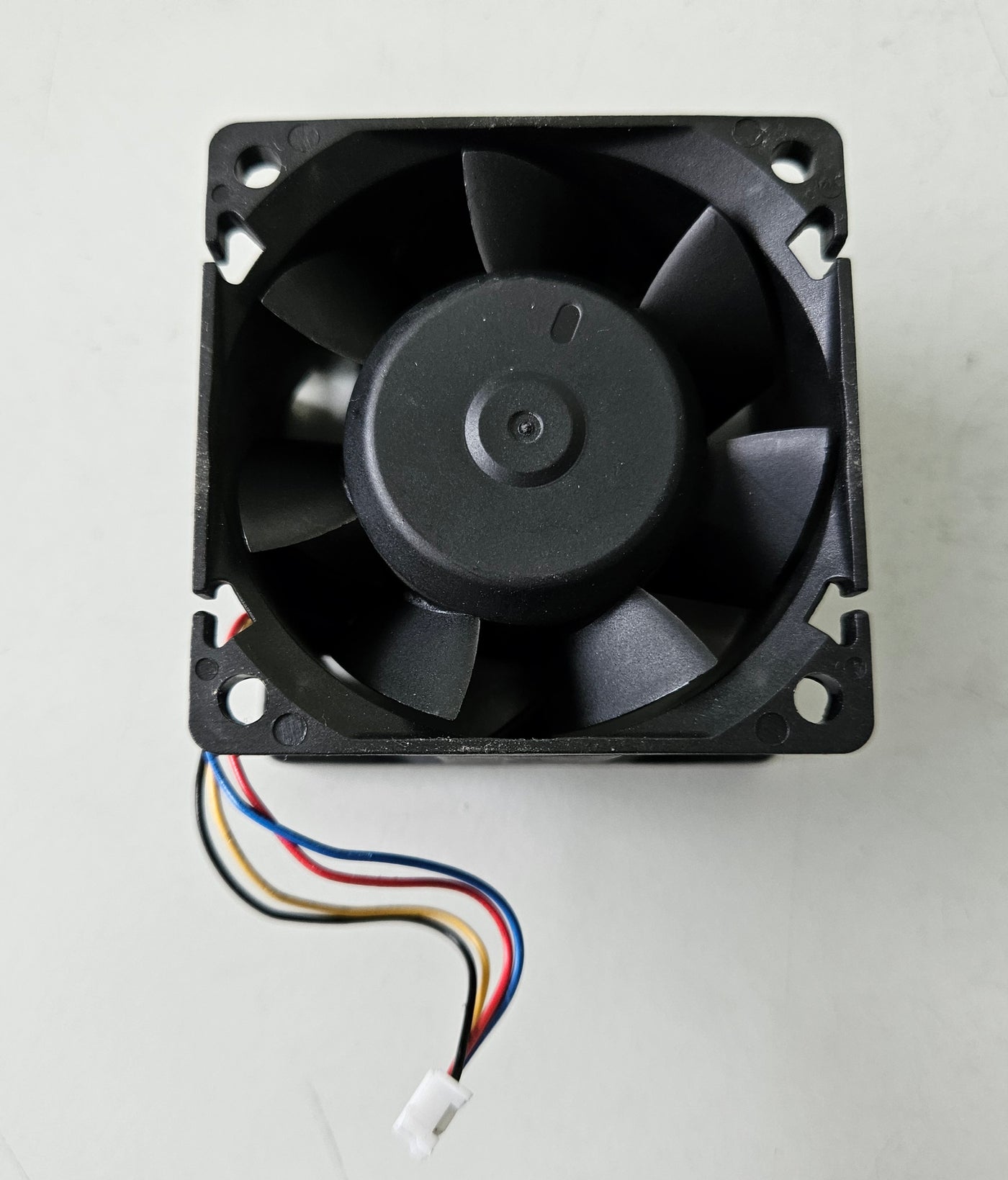 Delta Electronics DC12V 1.68A 60mm 4Wire Brushless Fan ( PFC0612DE ) USED