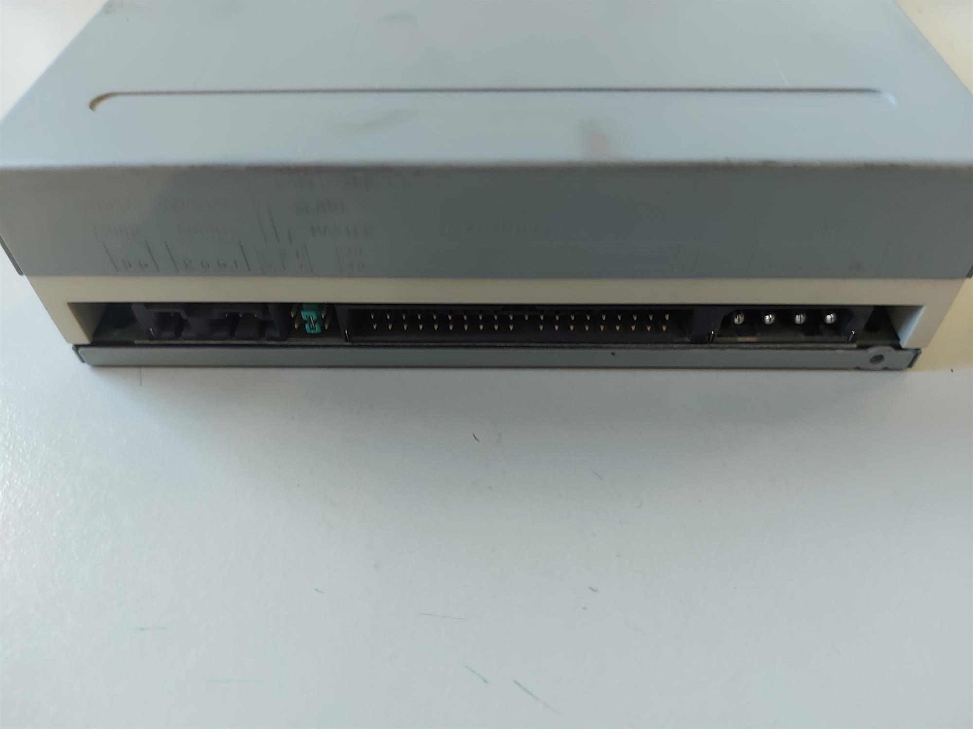 Lite-On I.T. Corp 52x CD-Rom Drive ( LTN-526 LTN-526    LiteOn )