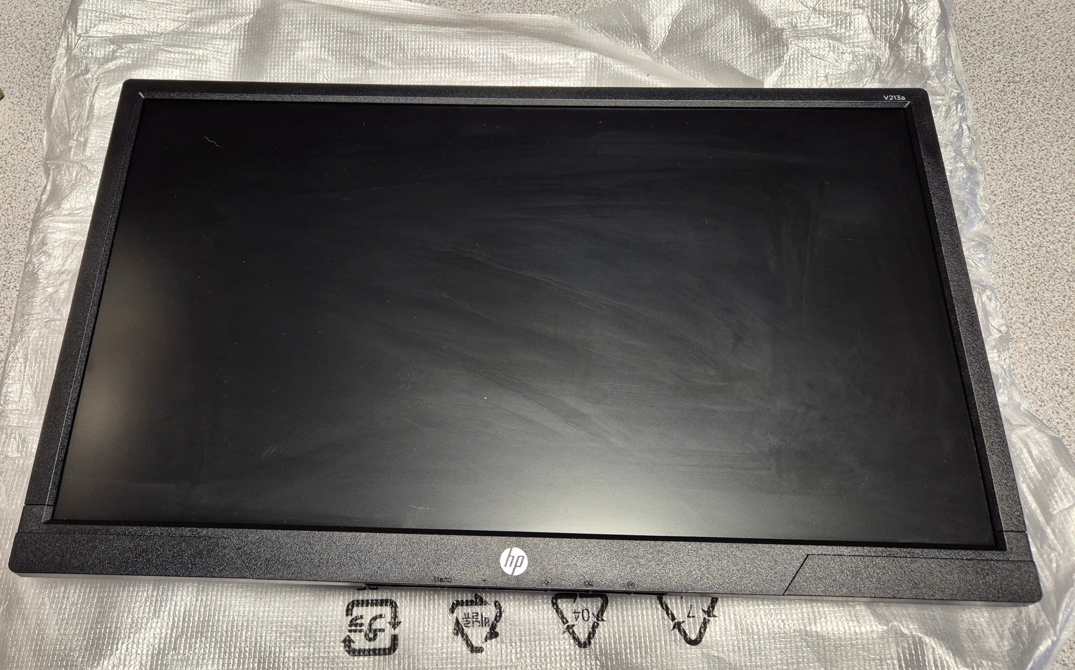 HP V213a 20.7-inch LED Monitor - NO STAND SCREEN ONLY ( W3L13AA HSTND-9101-A ) USED