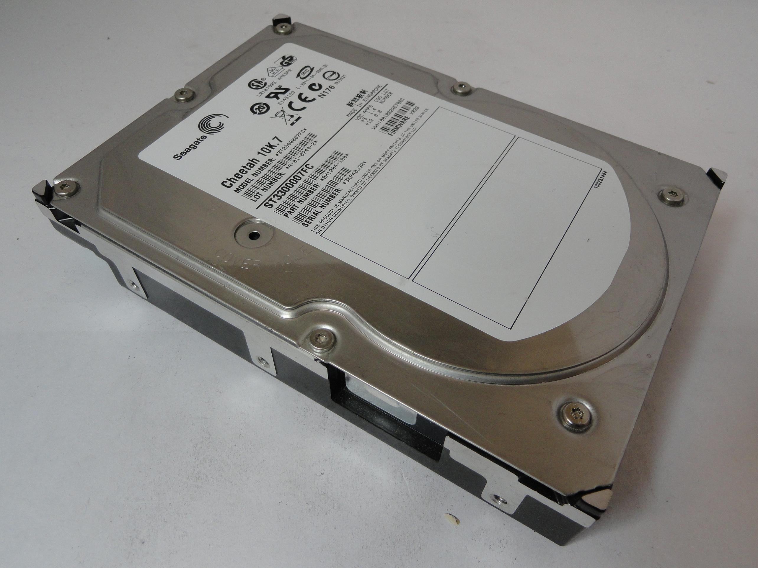 Seagate 300GB Fibre Channel 10Krpm 3.5in HDD ( 9X1004-180 ST3300007FC ) REF