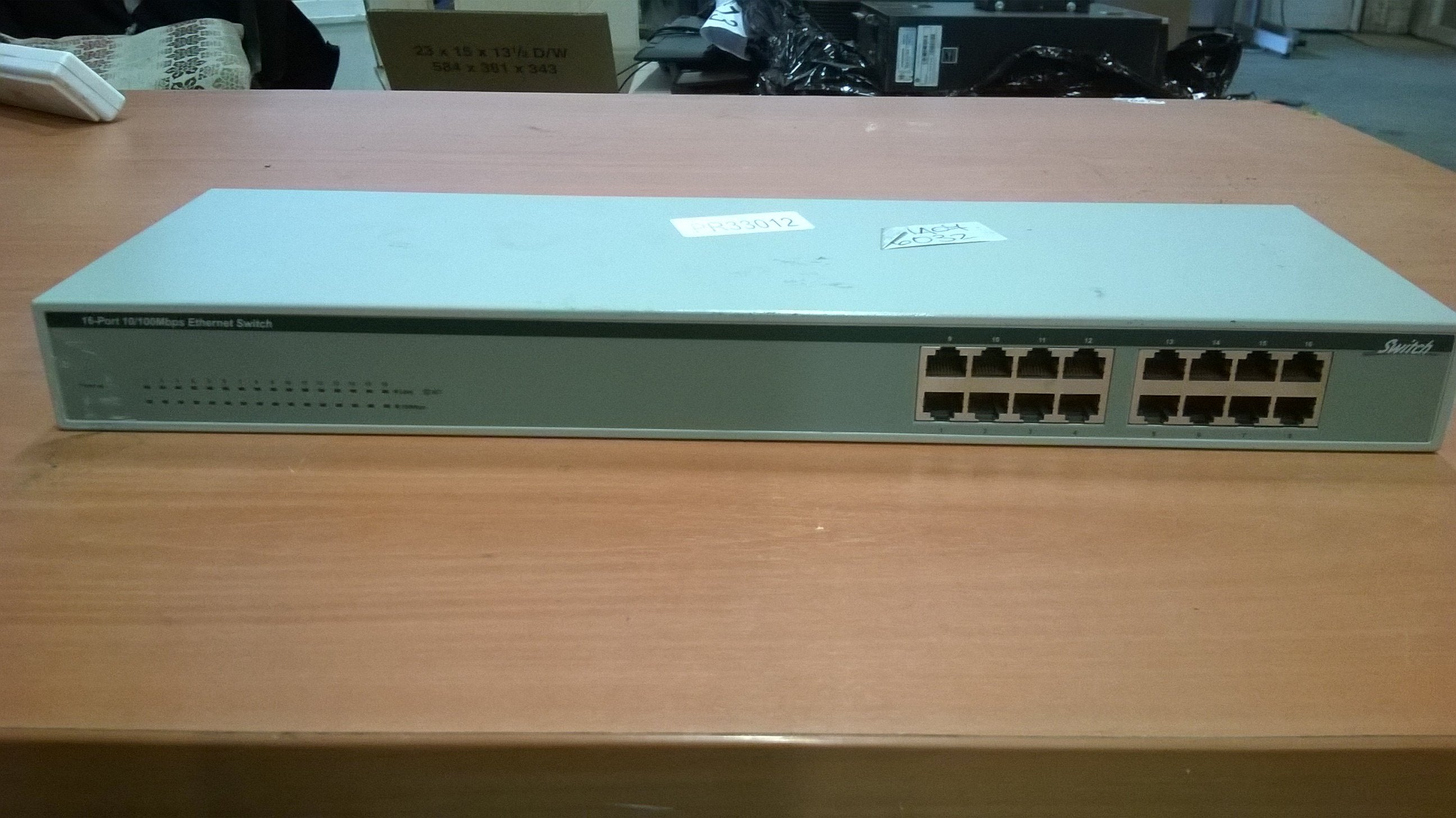 Newlink CABLE NLHUB-916M  COMPACT 16 port Ethernet Switch (NLHUB-916M)