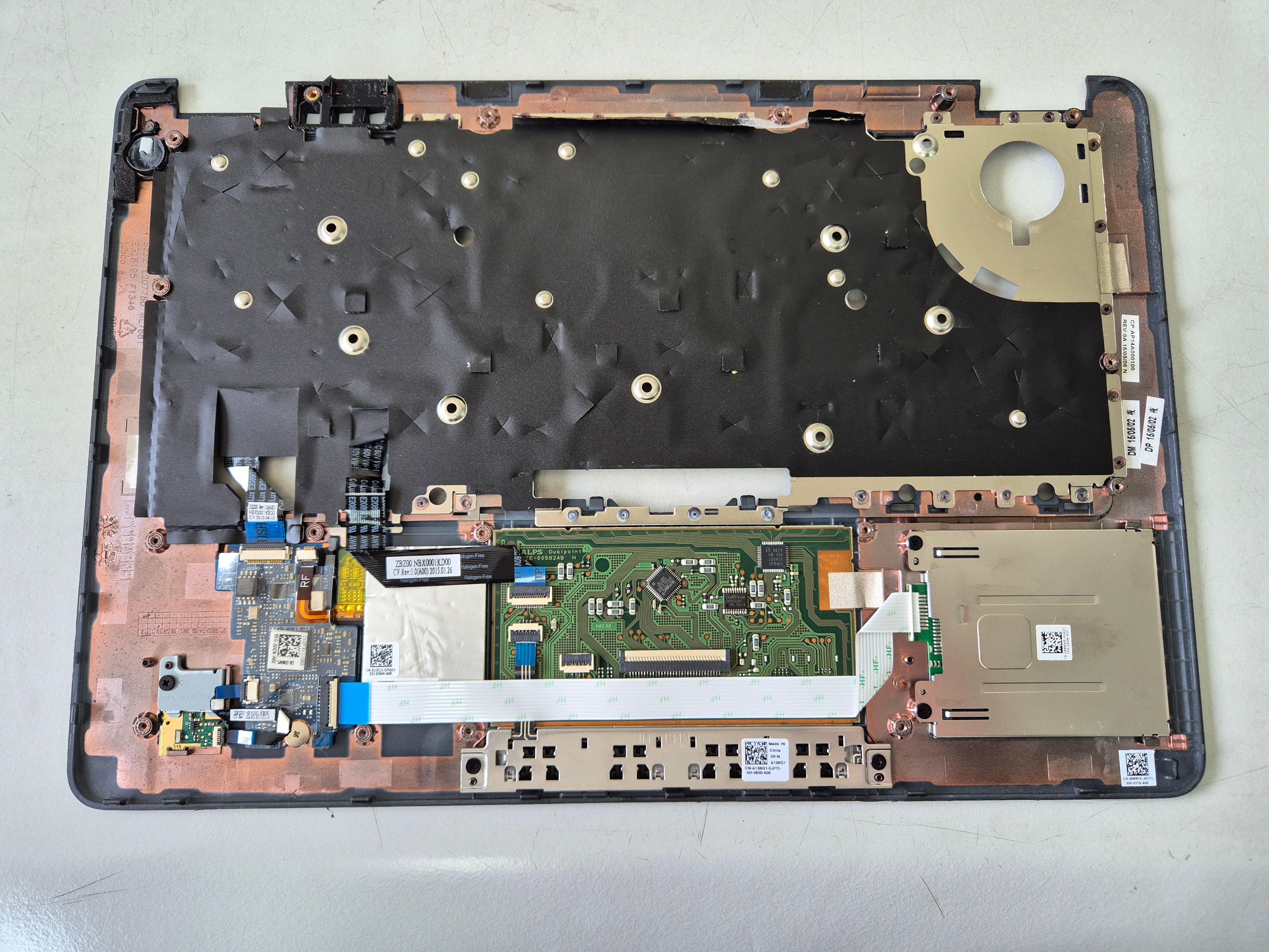 Dell Latitude E7250 Palmrest/ Touchpad ( 0M081X AP14A000100 ) USED