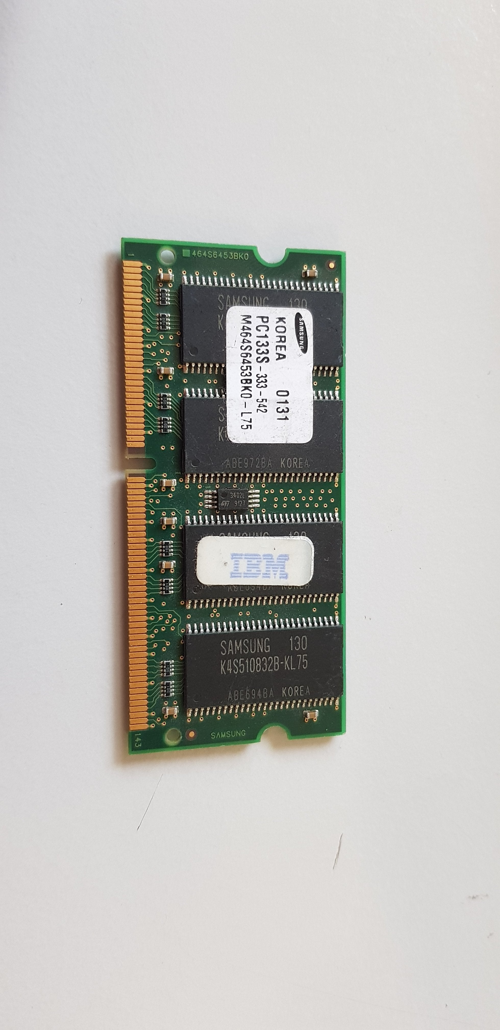 Samsung  512MB 144p PC133 CL3 64x8 2Rx8 3.3V SDRAM SODIMM (IBM LABELLED) (M464S6453BK0-L75)