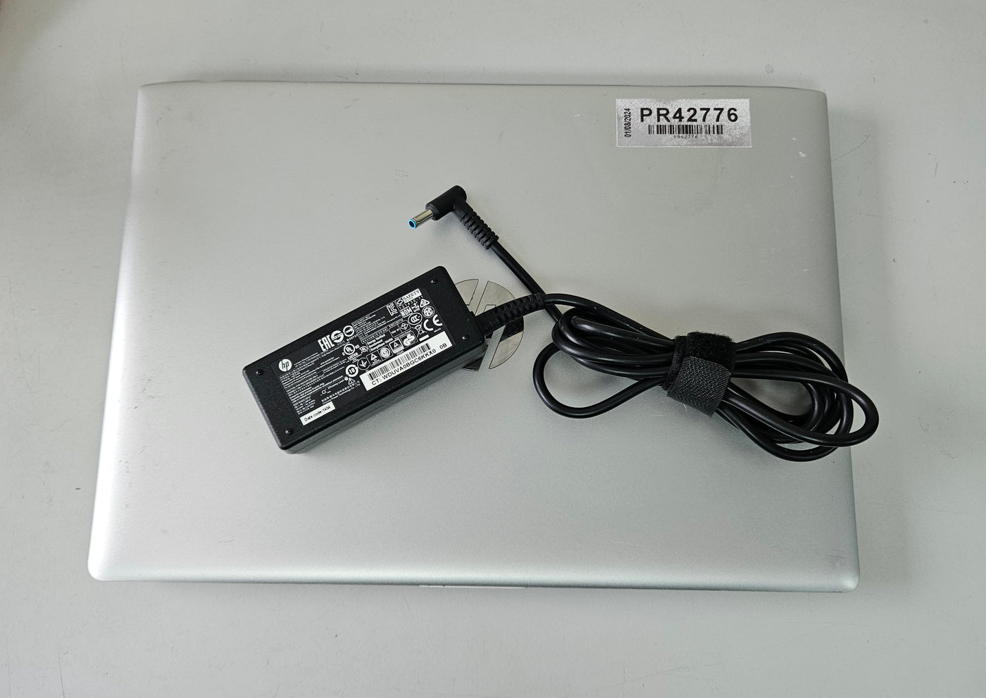 HP ProBook 430 G5 500GB SSD 16GB i7-8550U Win10 13.3" ( 2UB48EA#ABU ) USED