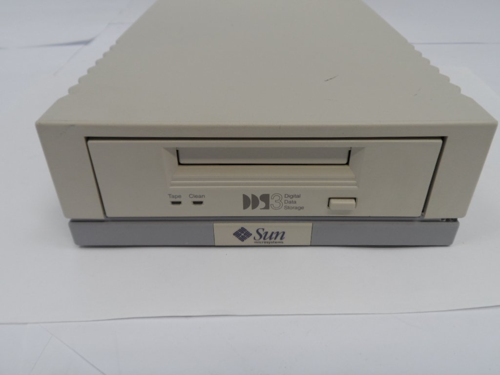 Sun DDS3 External SCSI 12/24GB Tape Drive ( 599-2107-01 611    Sun )