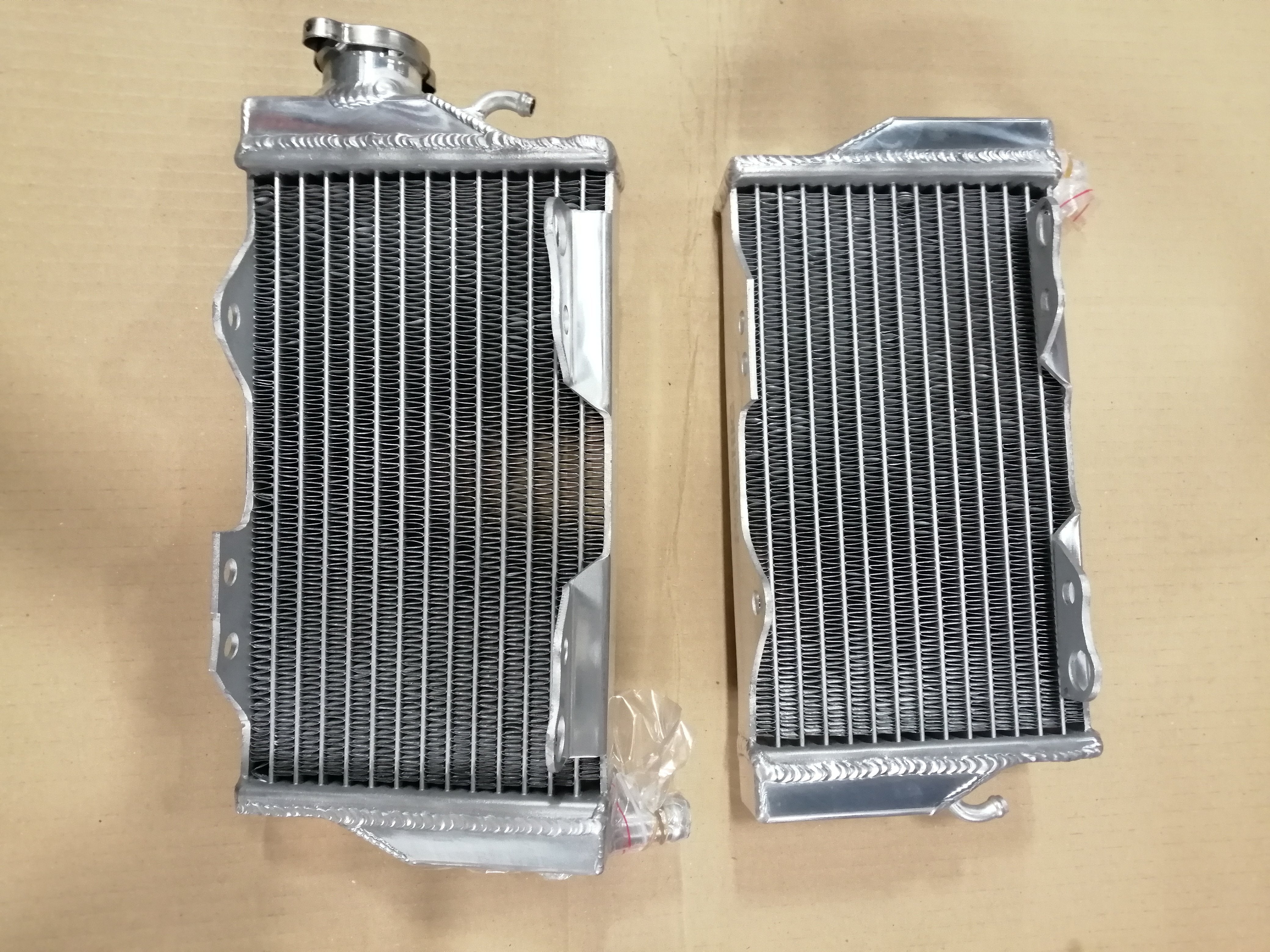 PSYCHIC RADIATOR KIT PAIR  LEFT AND RIGHT ( XD-10027 NOB )