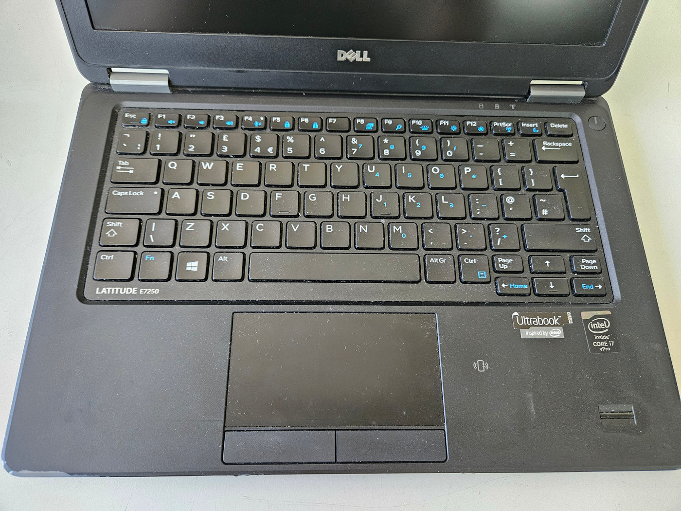 Dell Latitude E7250 256GB SSD 8GB RAM i7-5600U 2.6Ghz Win10 Pro 12.5" Laptop ( 2HFRM ) USED