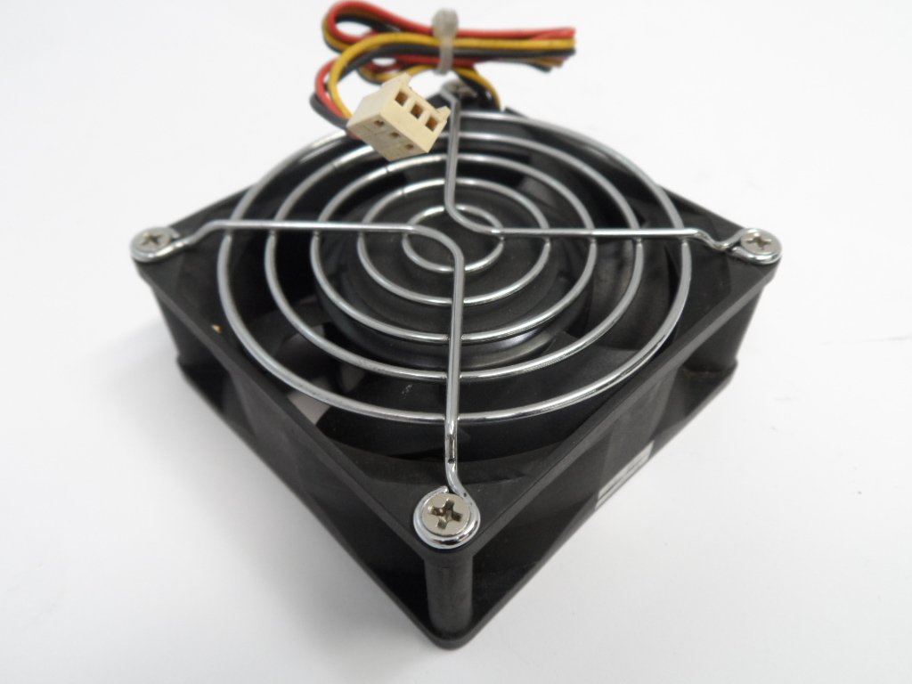 FD128032HB - YS Tech FD128032HB 80mm x 80mm DC12V 3Pin Connector Fan - USED