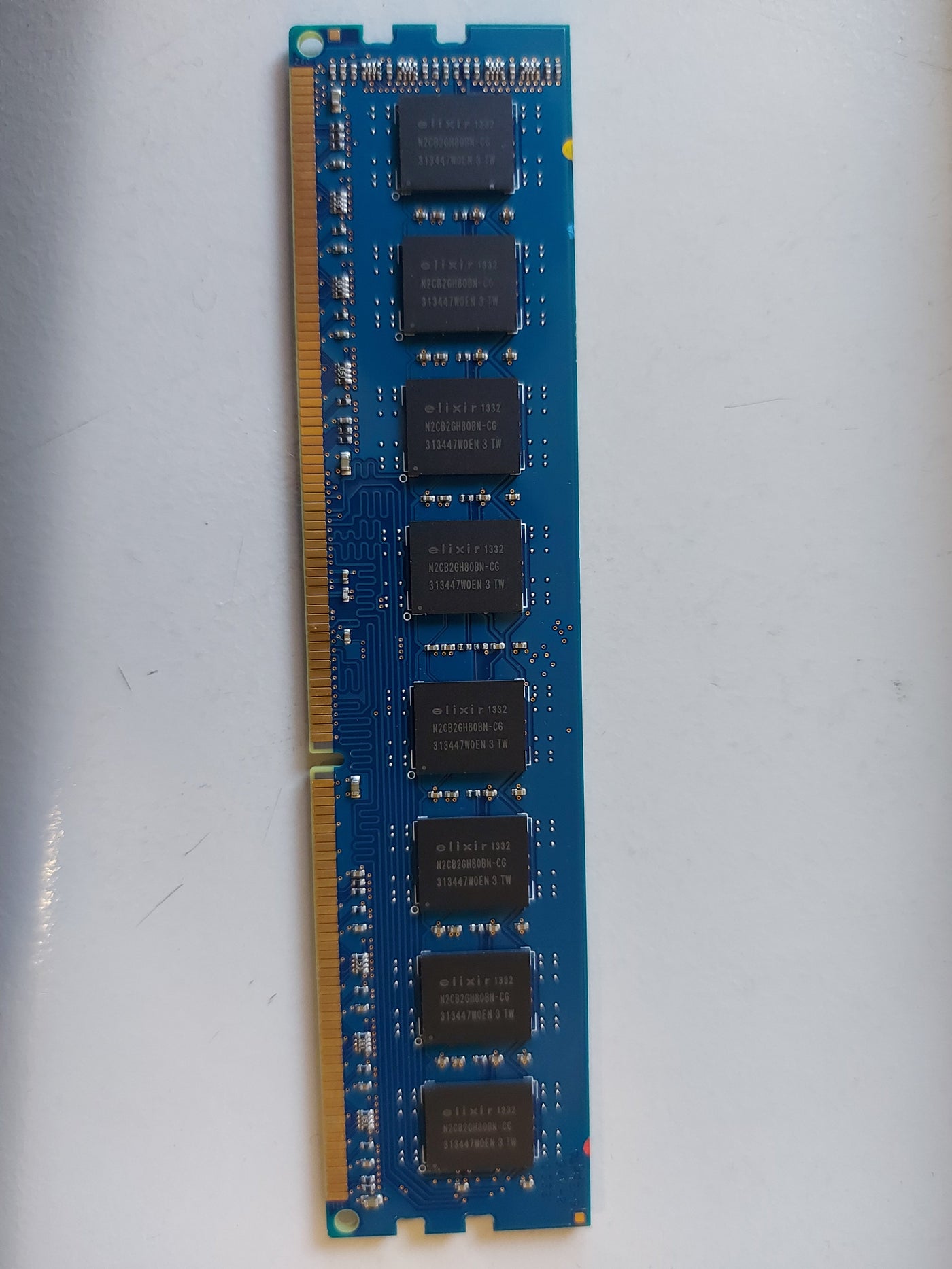 Elixir 4GB PC3-10600 DDR3-1333MHz non-ECC Unbuffered CL9 DIMM M2F4GH64CB8HB6N-CG