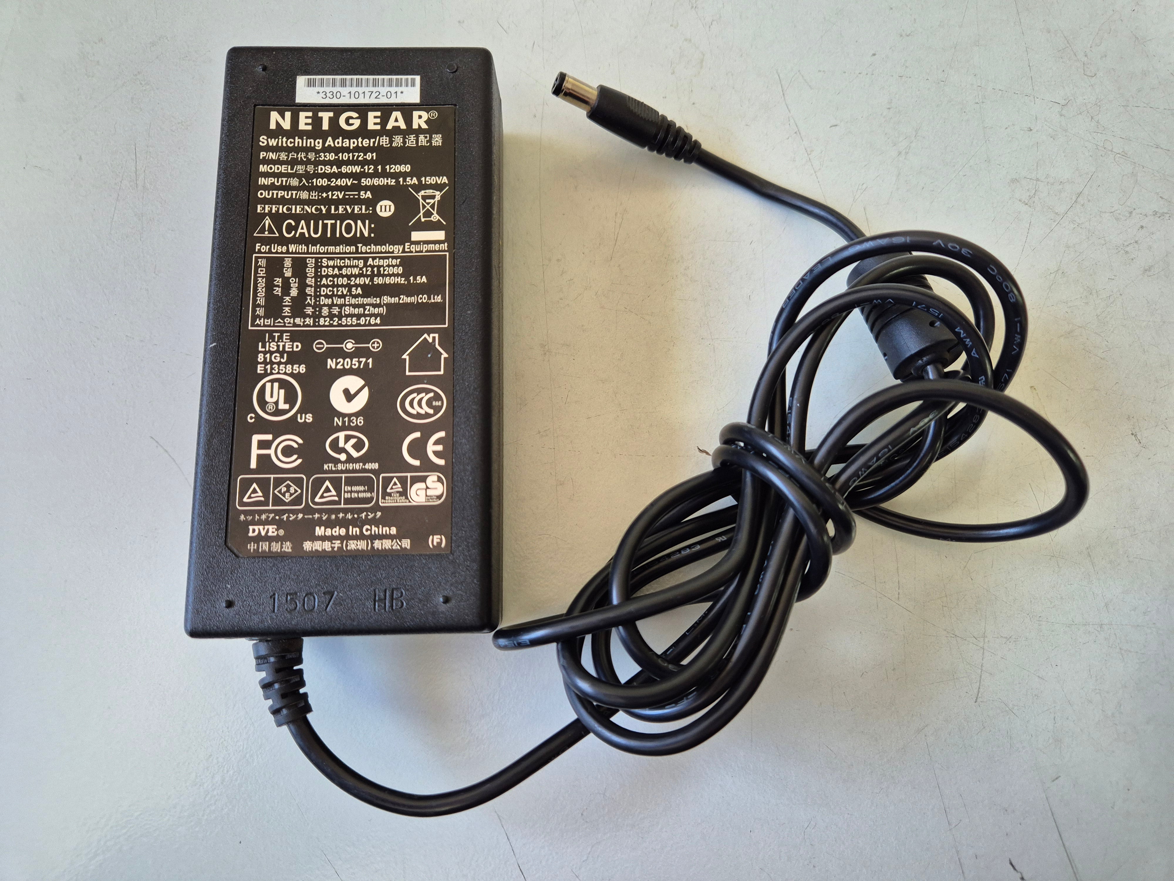 Netgear IN 100-240V 1.5A 150VA OUT 12V 5A 2.1mm Tip Switching Adapter ( 330-10172-01 DSA-60W-12 1 12060 ) REF
