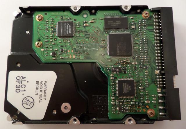 PR12256_LC07A011_Quantum 7.5GB IDE 7200rpm 3.5in HDD - Image2