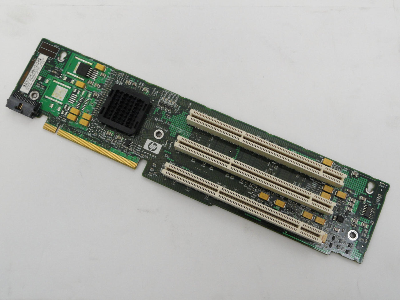 PR17152_359248-001_HP Three Port PCI Riser - Image2