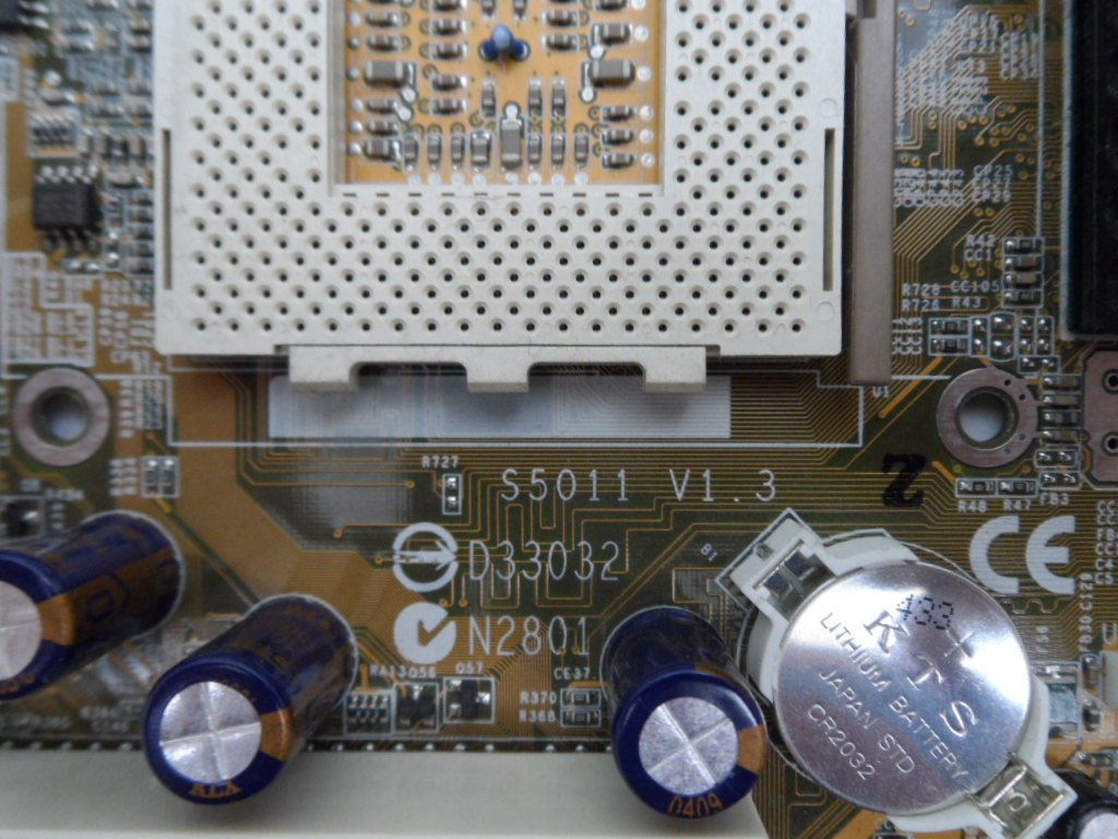 Shuttle D33032 Motherboard ( D33032 S5011 V1.3 139274A06A    Shuttle )