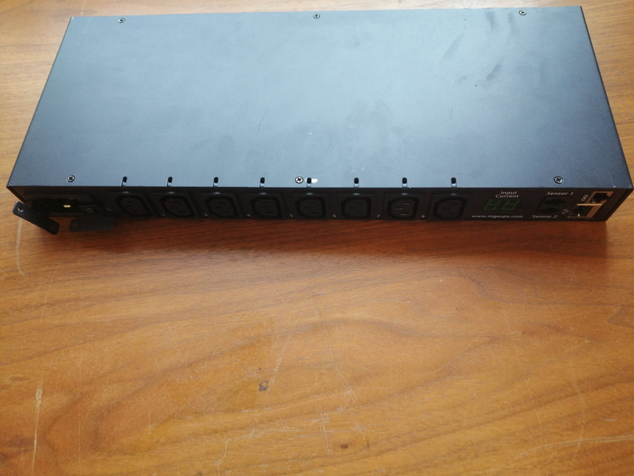 MGESWITCHED PDU RSNM-R8-E02 230 V 50/60 HZ 16A ( 3400385100 USED )