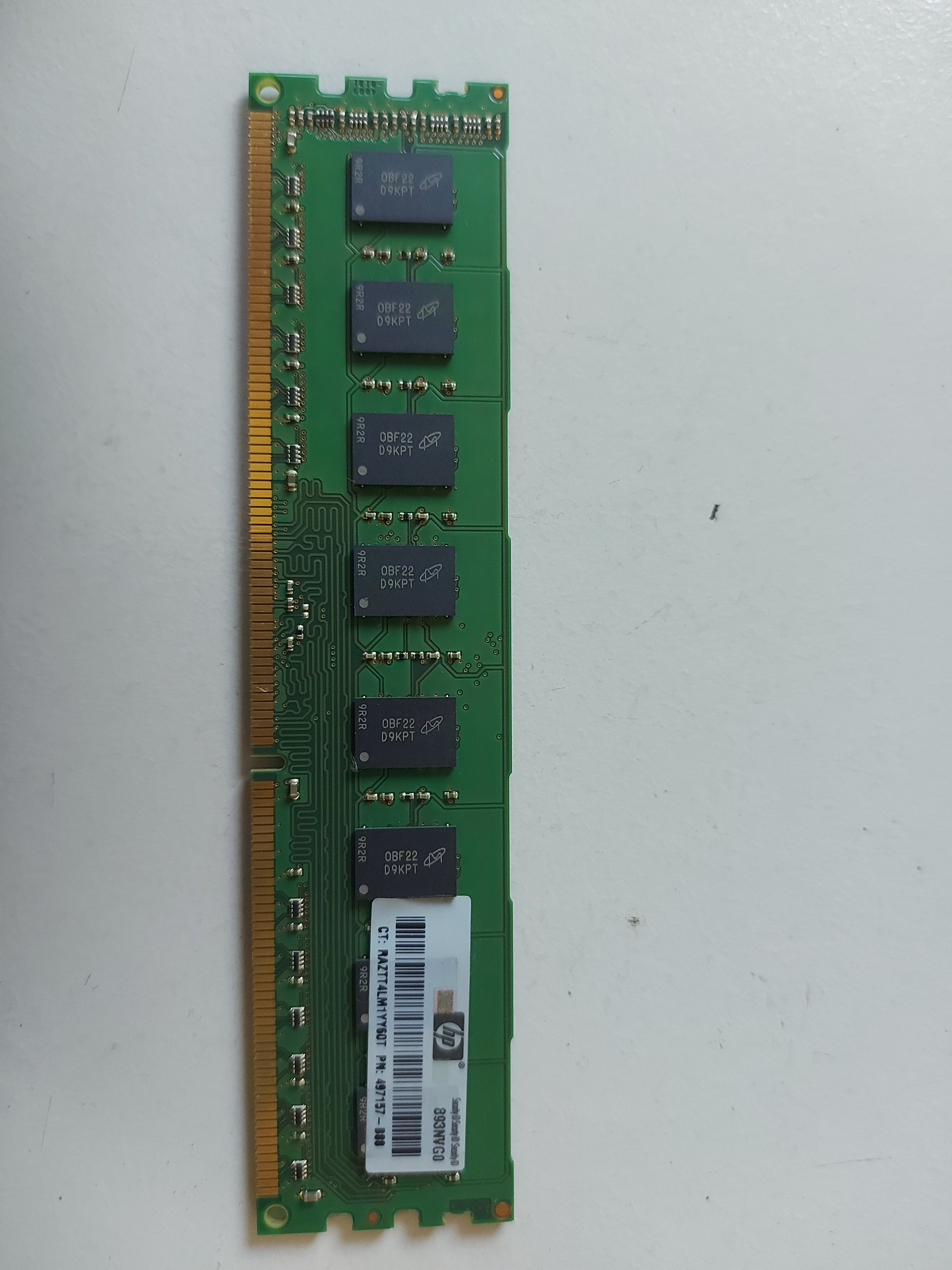 Micron HP 2GB PC3-10600 DDR3 nonECC CL9 DIMM ( MT16JTF25664AZ-1G4F1 497157-B88 ) REF
