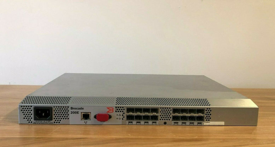 Brocade SilkWorm 200E FC SAN Switch Brocade 16-Port 4Gb (BR-210E-R0000 200E USED)