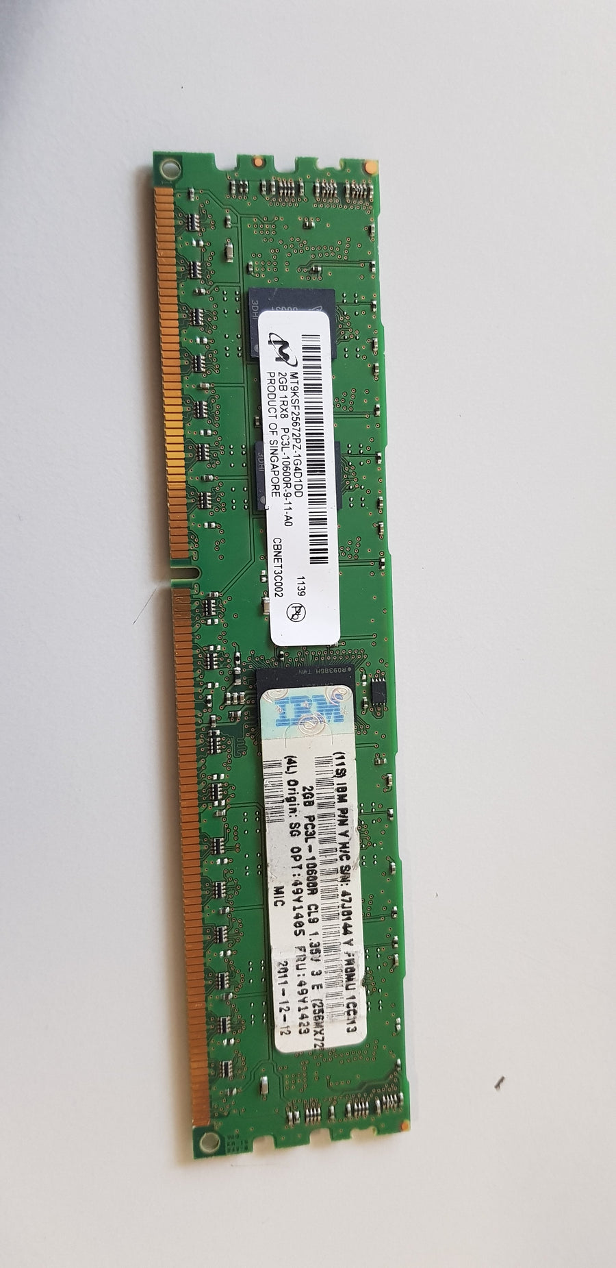 Micron 2GB 1Rx8 PC3L 10600R DDR3-1333MHz ECC Registered CL9 240-Pin DIMM 1.35v Low Voltage Single Rank Memory Module (MT9KSF25672PZ-1G4D1DD)