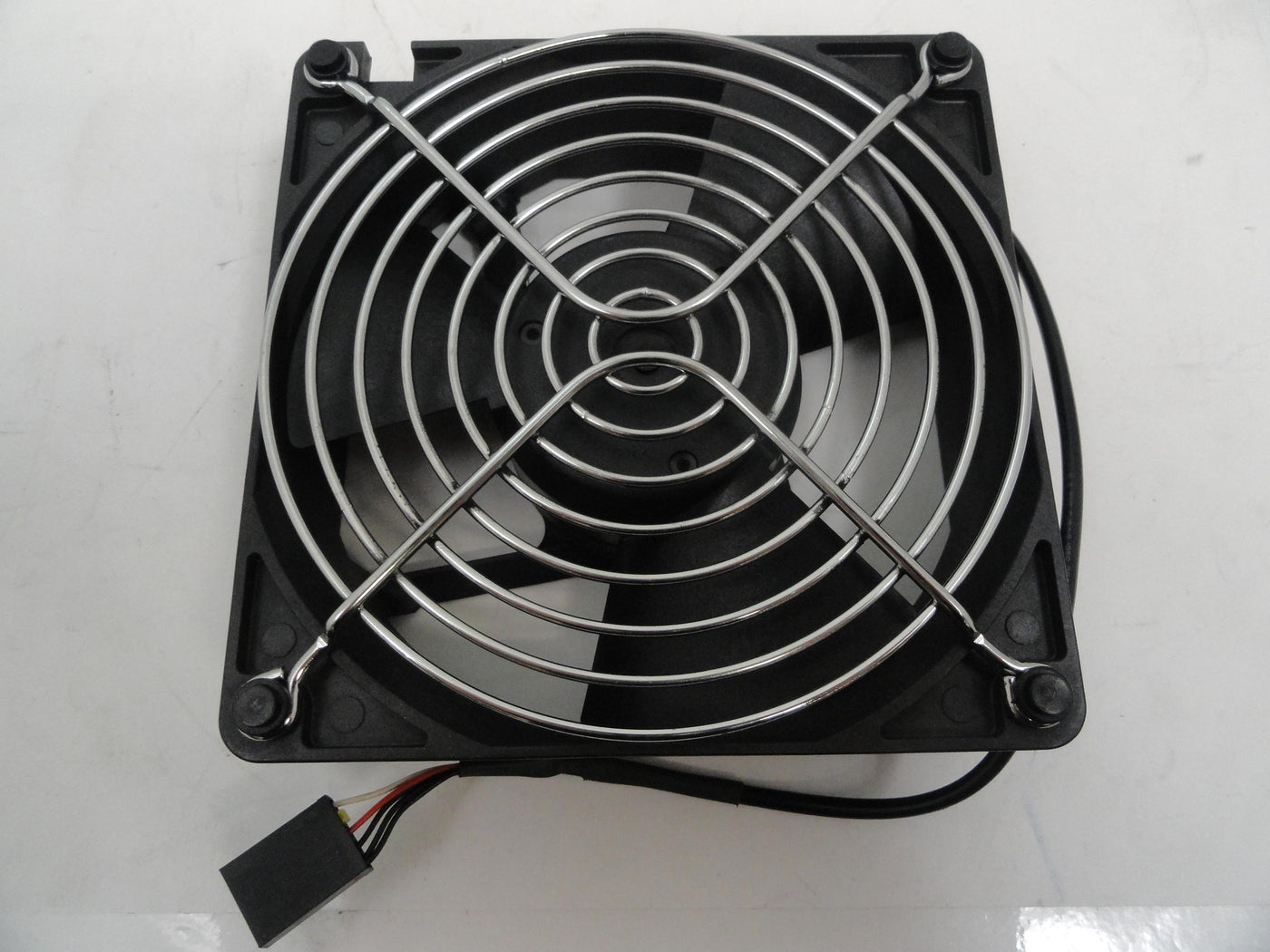 PR16677_4715KL-04W-B59_NMB 120mm Chassis Fan - Image2
