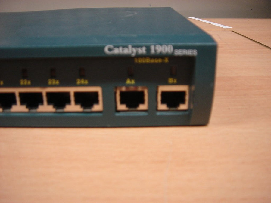 Cisco Systems Catalyst 1900 Series ( WS-C1924-A )