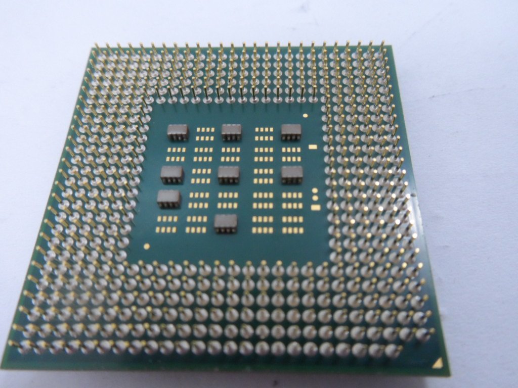 Intel Celeron 1.8GHz 400MHz FSB Socket PPGA478 CPU ( SL68D ) REF