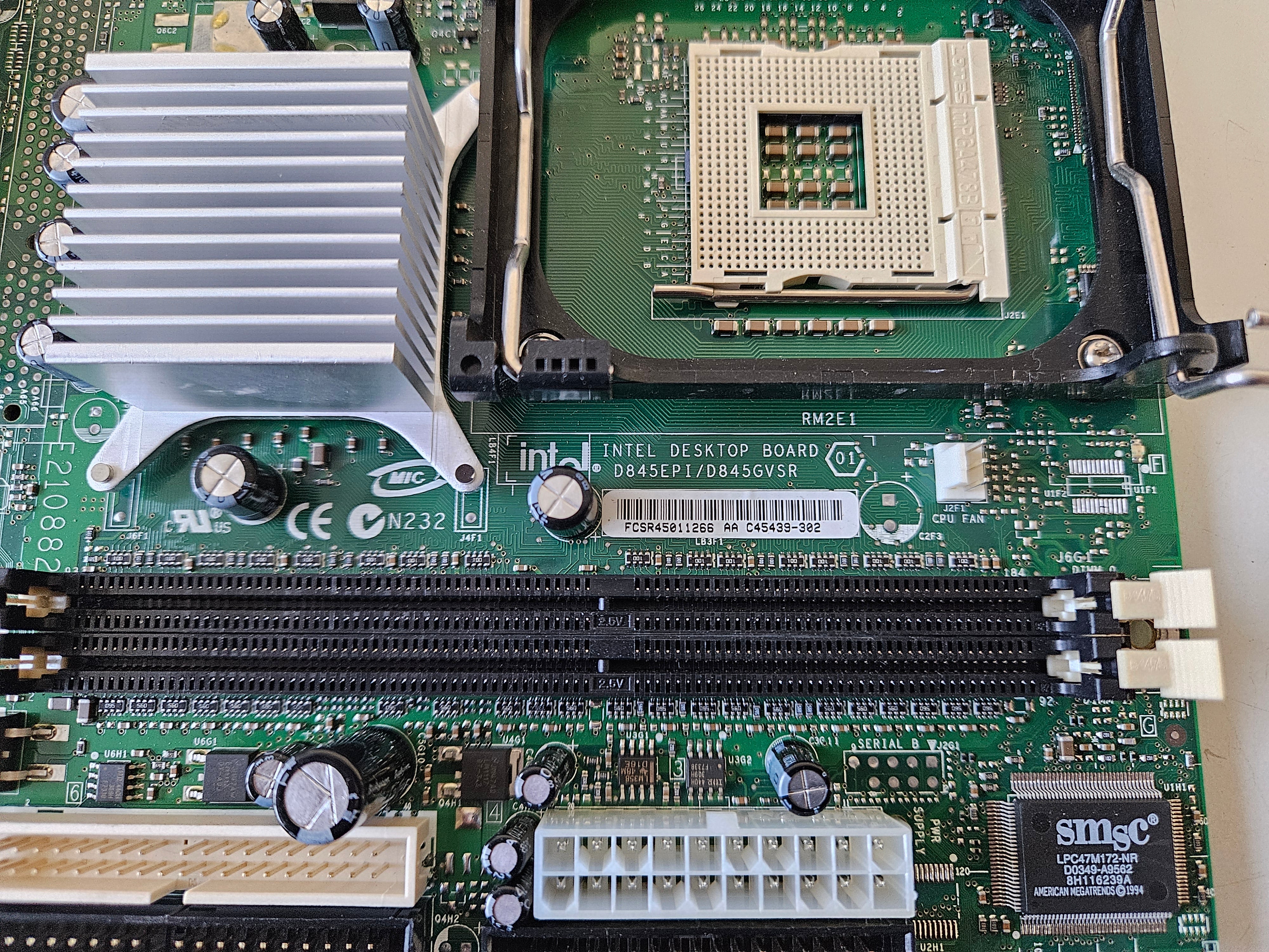 Intel E210882 Motherboard Intel Desktop Board 01 Intel E210882