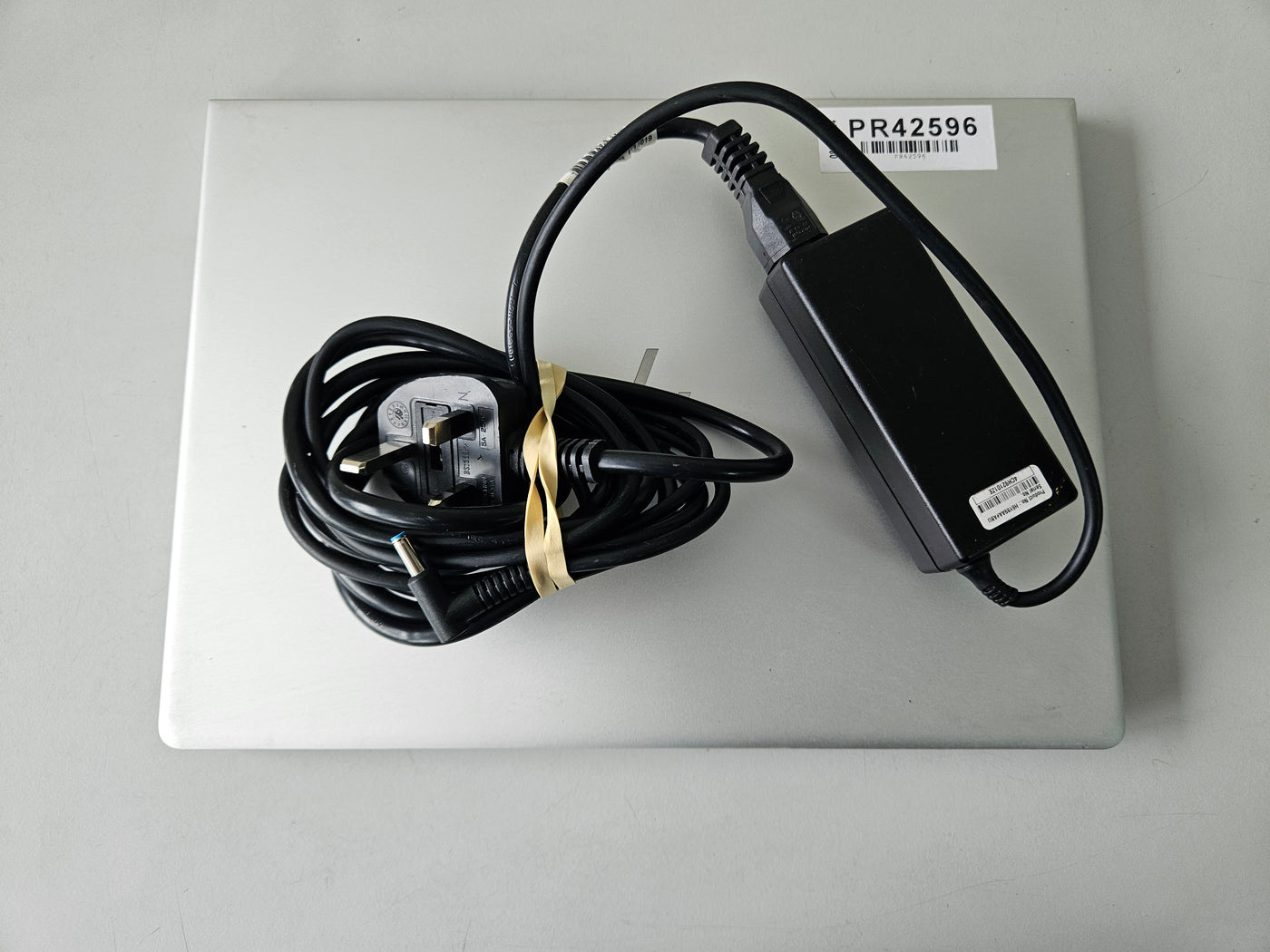 HP EliteBook 735 G6 256GB SSD 8GB AMD Ryzen Linux Mint 21.3 Cinnamon ( 9FT15EA#ABU ) USED