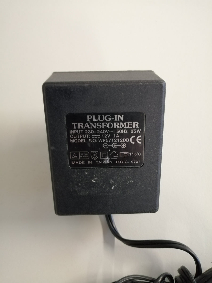PLUG IN TRANSFORMER WP57121DB 240 V IN 12 V OUT ( WP57121DB USED )