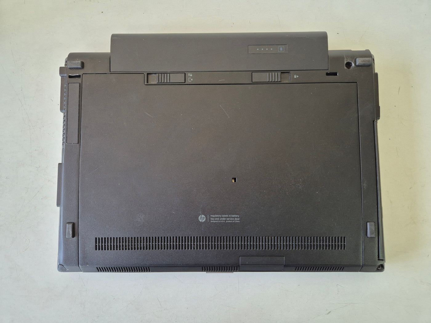HP EliteBook 2560p 320GB HDD 4GB RAM i5-2450M 2.5GHz DVD Win7Pro 12.5" BATTERY UNKNOWN USED