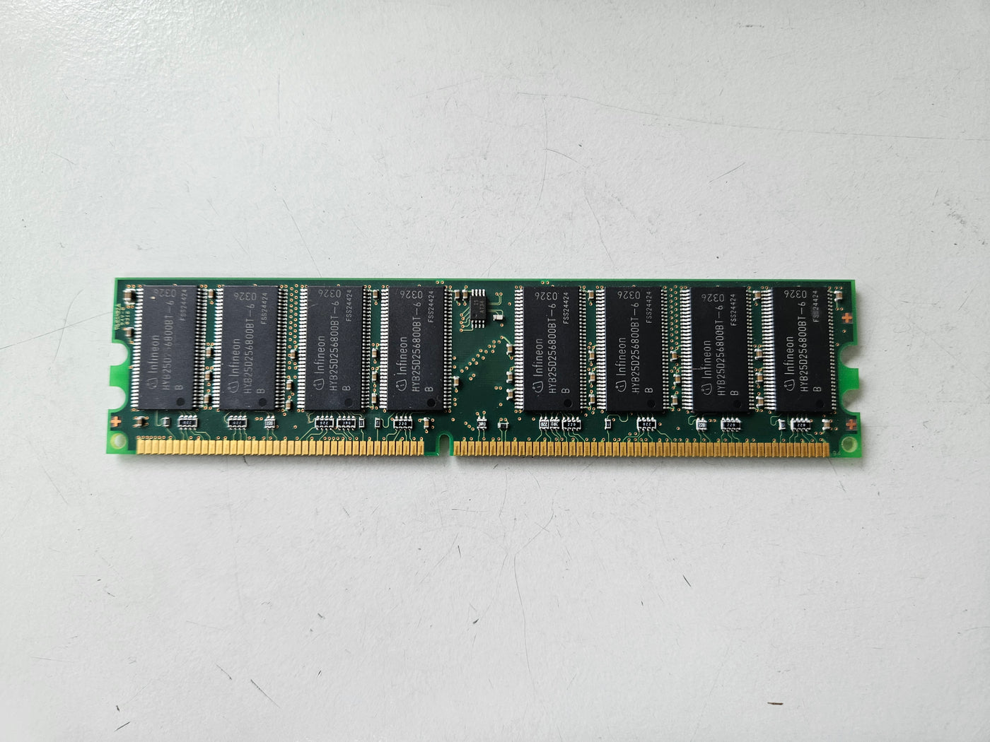 Infineon 512MB PC2700 DDR-333MHz non-ECC Unbuffered CL2.5 184-Pin DIMM ( HYS64D64320GU-6-B ) REF