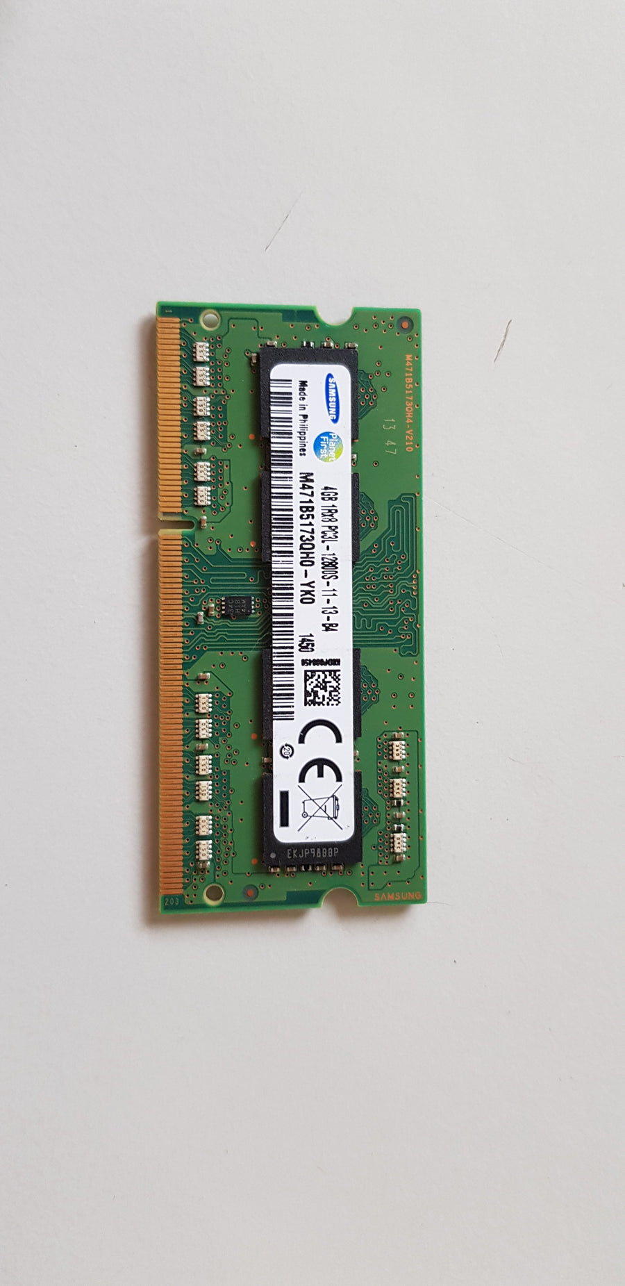Samsung 4GB 1Rx8 PC3L CL11 204pin DDR3 SDRAM SODIMM ( M471B5173QH0-YK0 ) REF