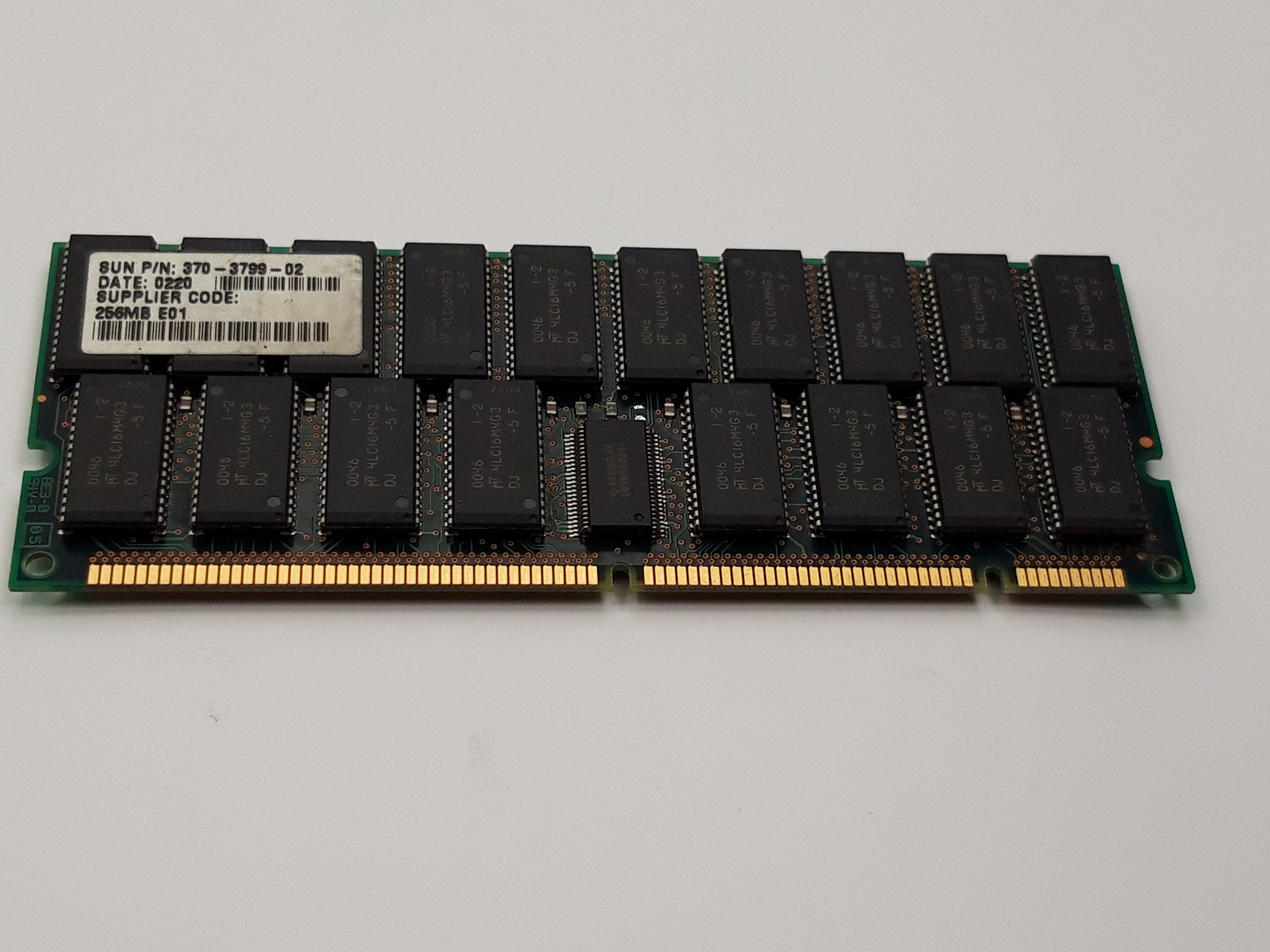 Sun/Micron 256MB EDO 50ns ECC (370-3799-02)(MT36LD3272FG-5) REF
