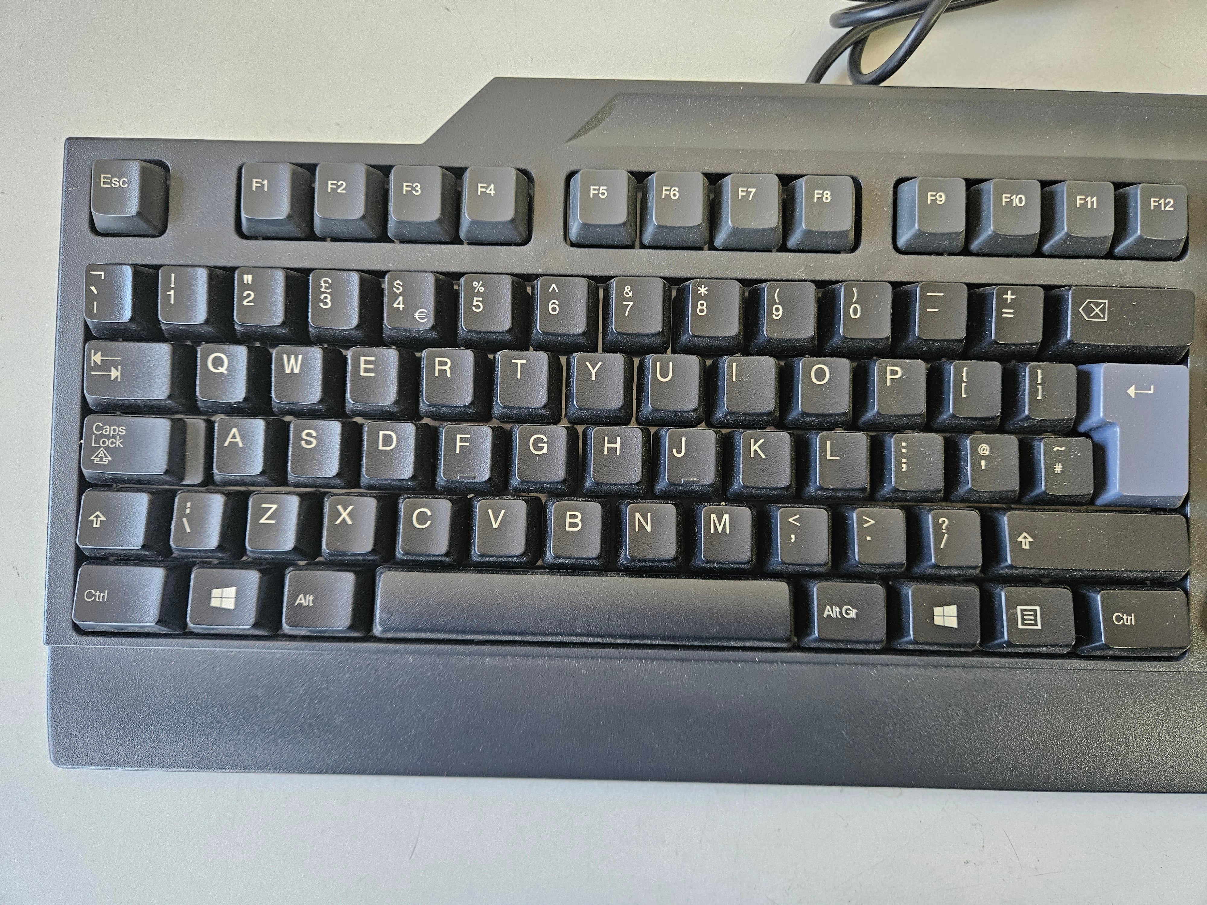 Lenovo KU-0225 QWERTY USB Preferred Pro Wired Keyboard ( 54Y9438 ) USED