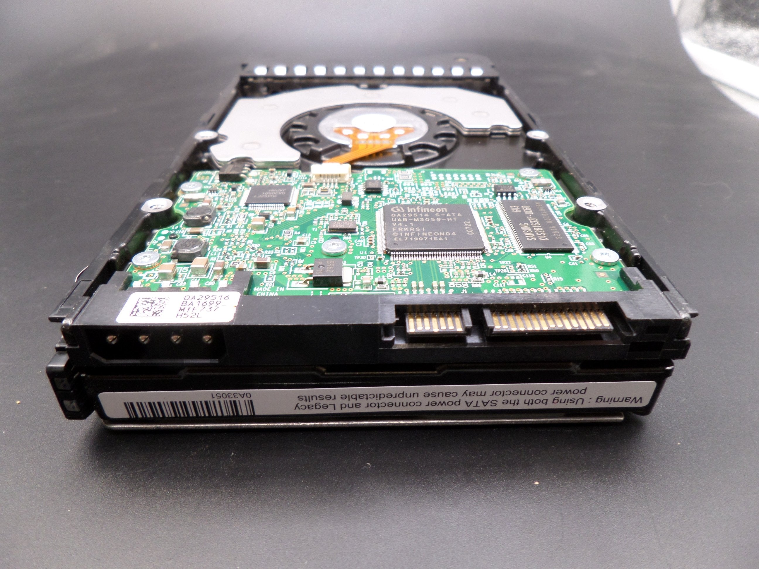 Hitachi 500GB SATA 7200rpm 3.5in HDD ( 0A32412 HDS725050KLA360 ) REF