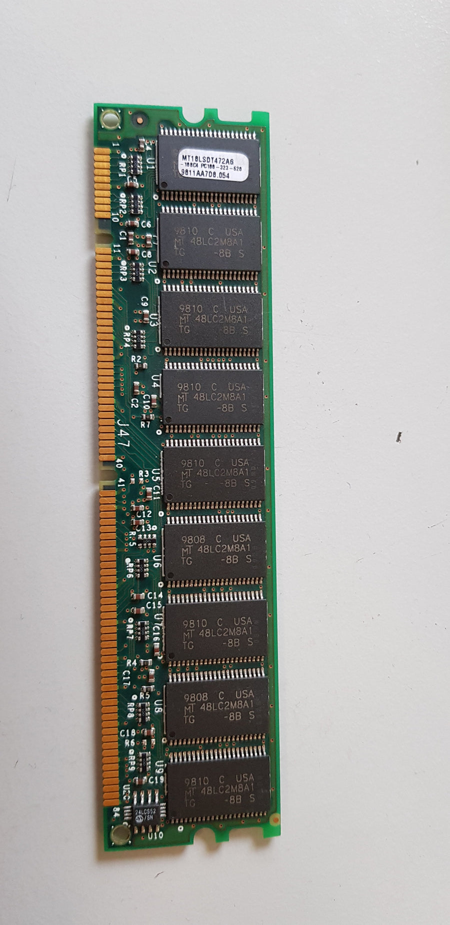 Micron 32MB PC100 100MHz ECC Unbuffered 168-Pin DIMM ( MT18LSDT472AG-10BC4 ) REF