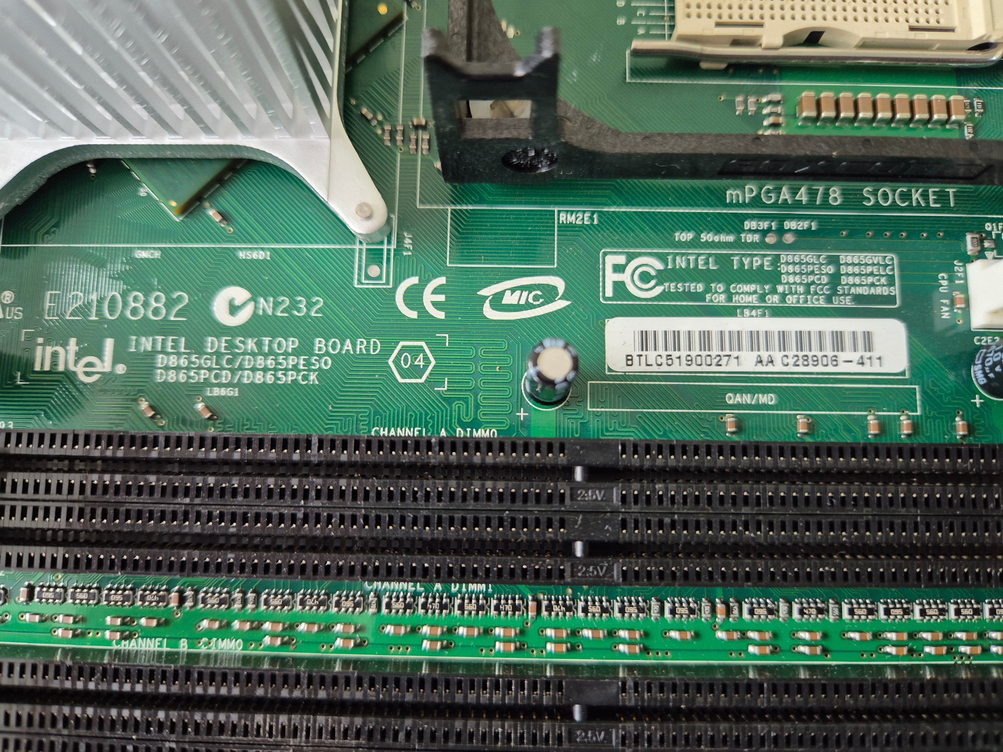 Intel E210882 AGP Micro-ATX Socket 478 Motherboard ( C28906-411 D865GLC D865PESO D865PCD D865PCK ) USED