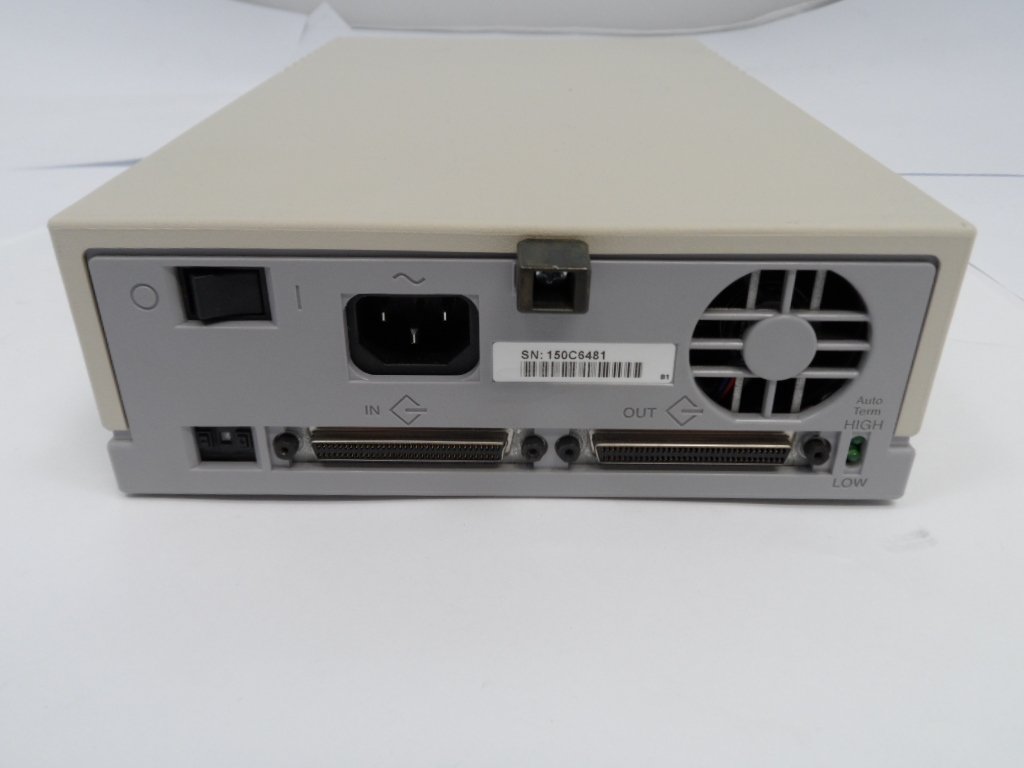 Sun DDS3 External SCSI 12/24GB Tape Drive ( 599-2107-01 611    Sun )