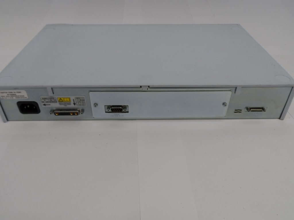 PR17561_1698-010-050-1.00_3Com Superstack 3 Switch 3300 Light Blue - Image3