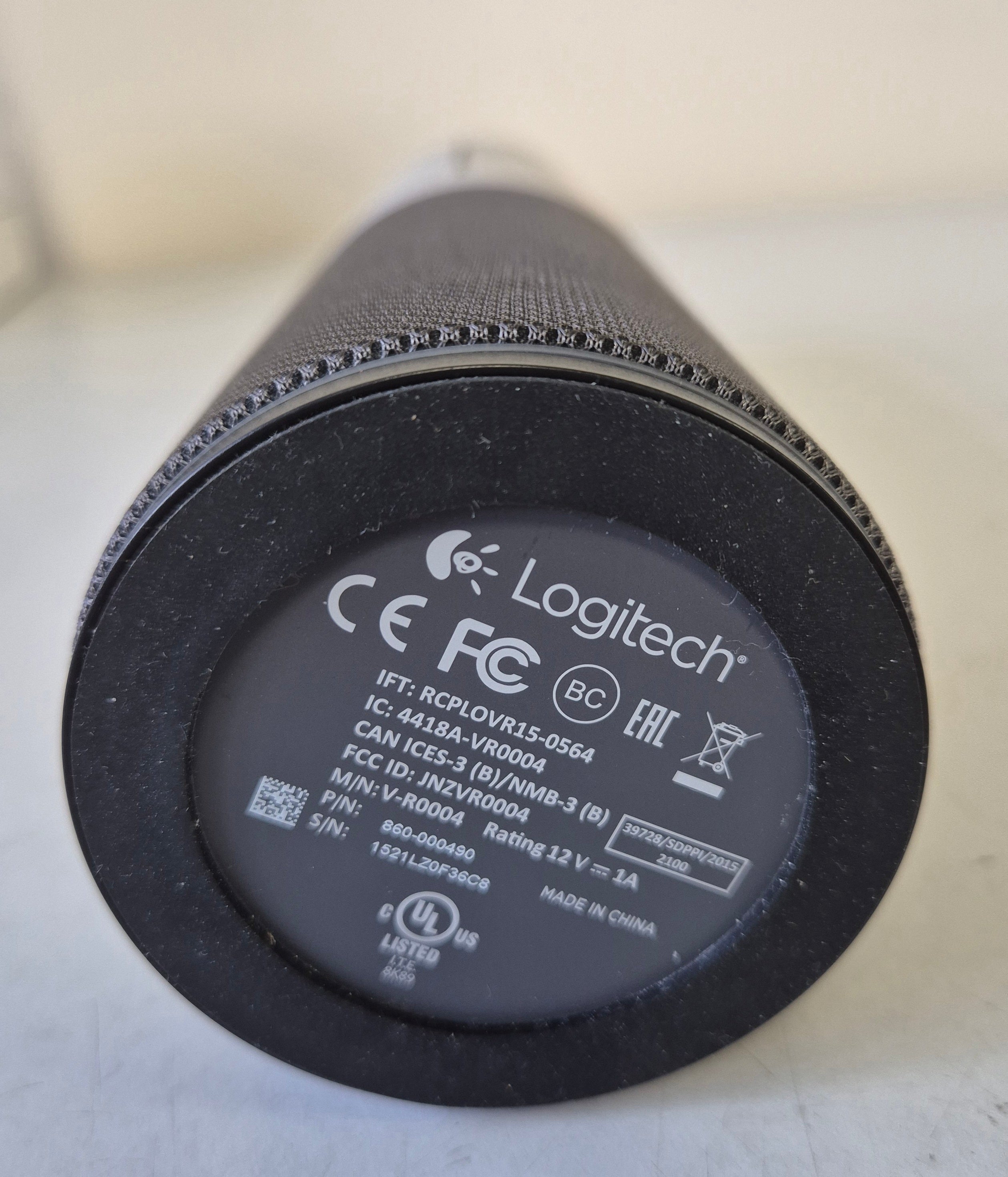 Logitech V-R0004 ConferenceCam Connect w/ speaker & cables ( 860-000490 ) USED Grade A