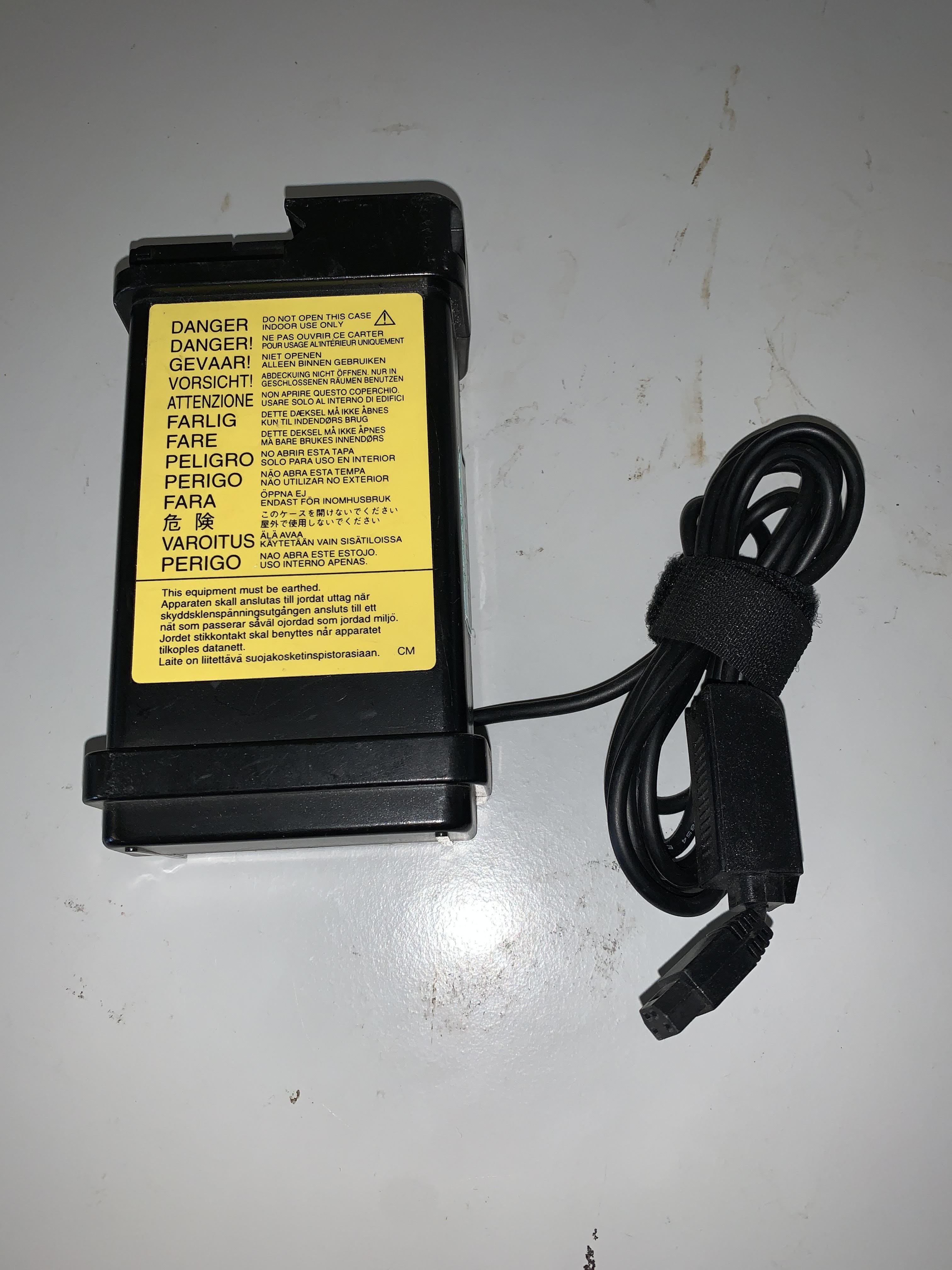 IBM AC Adapter 20-10V 2.5-5.0A (85G0167 85G0077 USED)