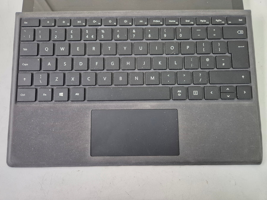 Microsoft Surface Pro 4 240GB SSD 8GB i5-6300U 2.40GHz Win10 12.3" ( 1724 ) USED
