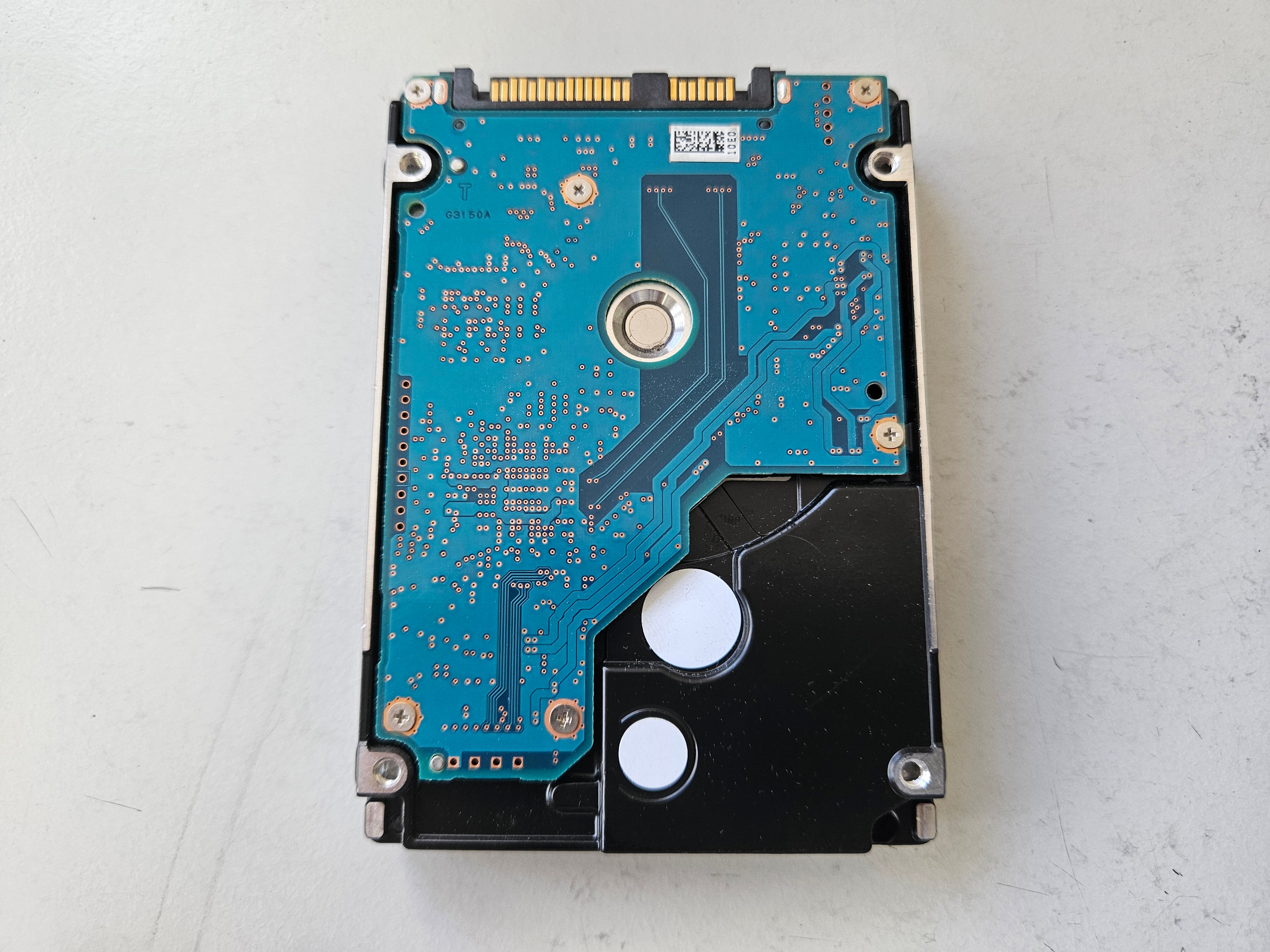 Dell Toshiba 600GB 10K SAS 2.5in HDD ( 05TFDD AL13SEB600 HDEBC01DAA51 ) REF