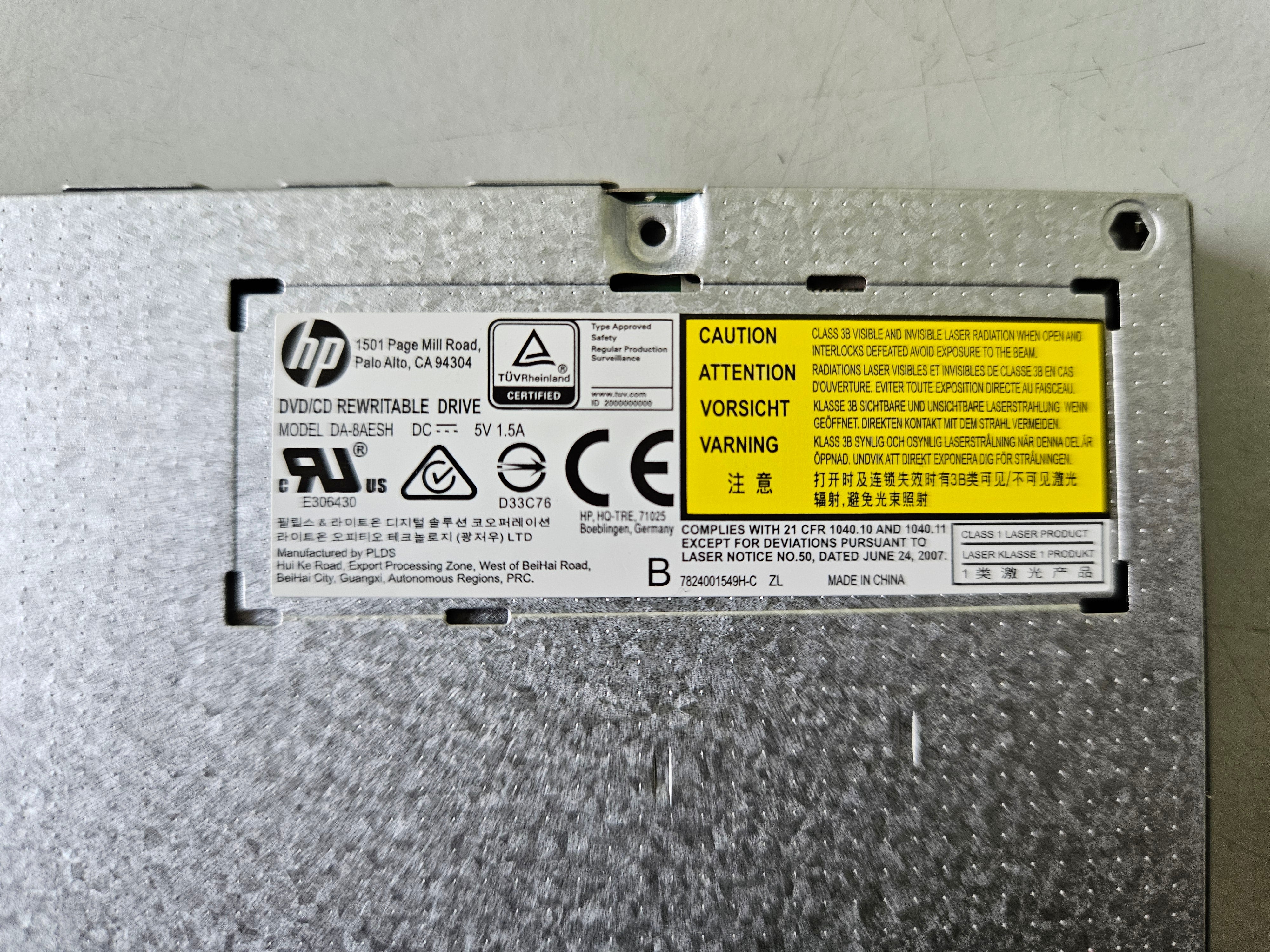HP Super-Multi 8x DVD/CD Re-writable Slim 9mm SATA Optical Drive ( DA-8AESH-13B 801352-HC2 ) REF