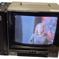 Panasonic TC-1100G Colour TV + NV-180 VHS Video Recorder ( TC-1100G ) USED