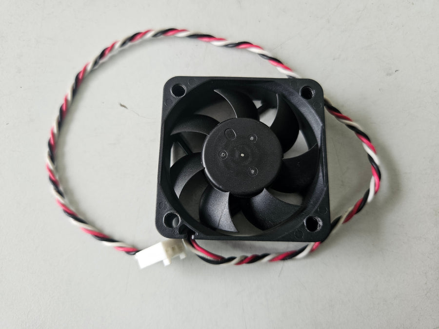 AVC 50mm 12V 0.2A 3Pin Hydraulic Bearing Cooling Fan ( DA05015R12H ) USED