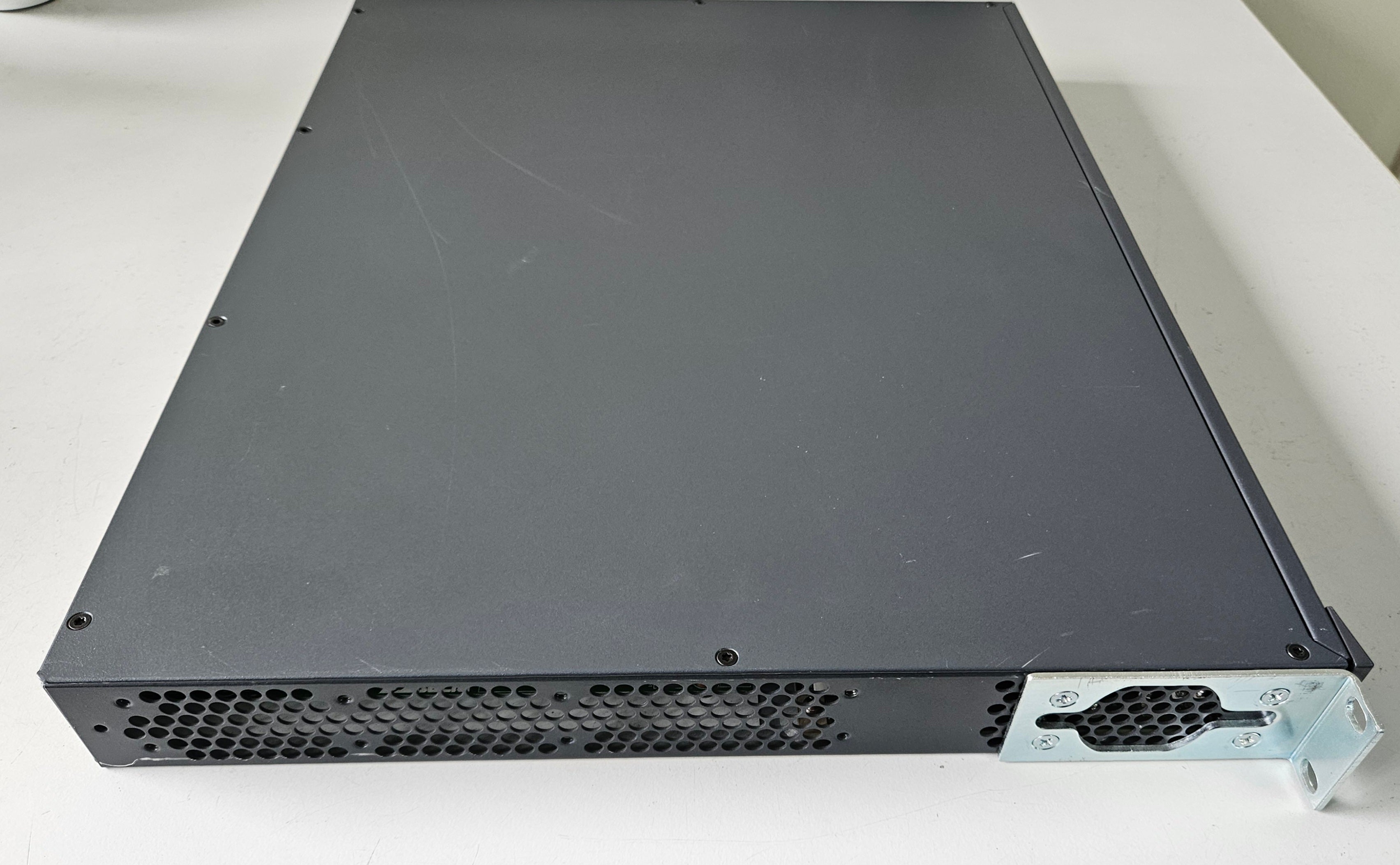 HP ProCurve PoE+ 48-Port Managed Switch ( J9627A J9627-60001 2620-48 ) USED