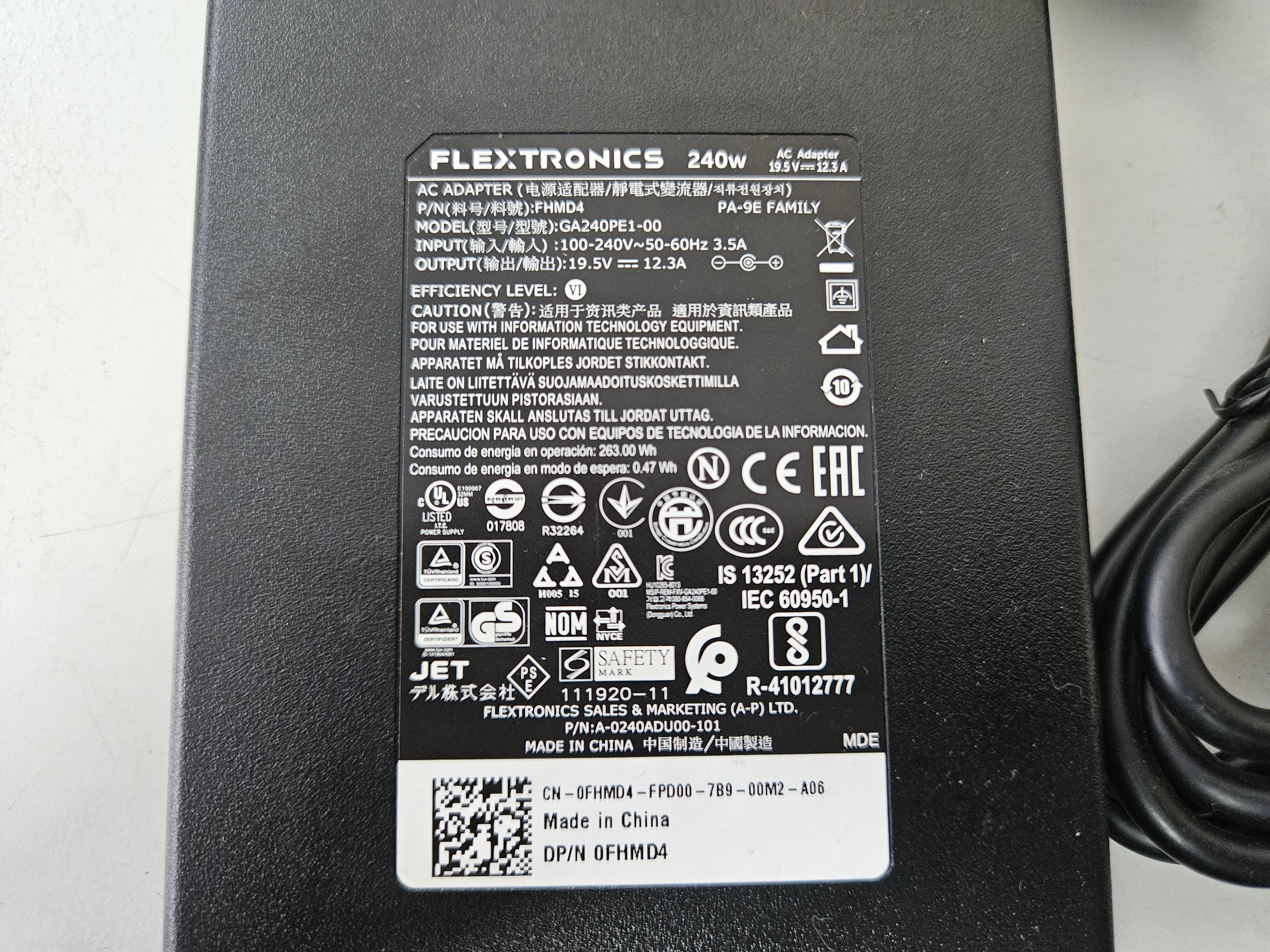 Flextronics Dell 240W 19.5V 12.3A AC Adapter ( 0FHMD4 GA240PE1-00 ) REF