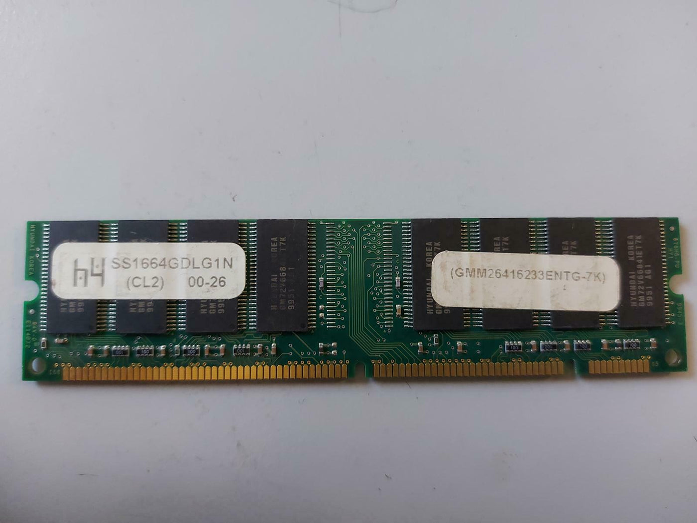 Hyundai 128mb sdram 168pin pc100 nonecc cl2 dimm memory  GMM26416233ENTG-7K