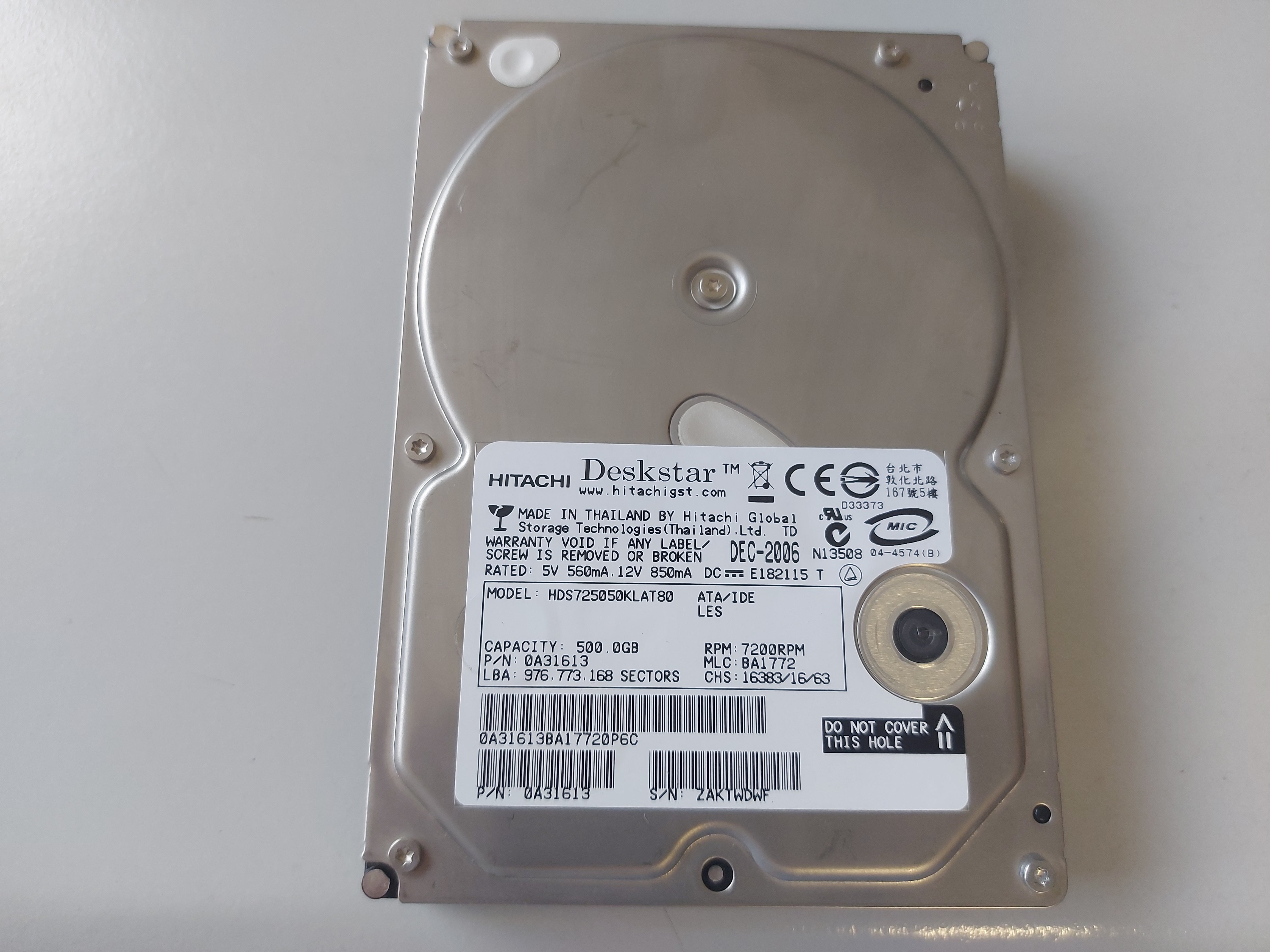 Hitachi 500GB 7200rpm IDE 3.5in HDD ( HDS725050KLAT80 0A31613 ) USED