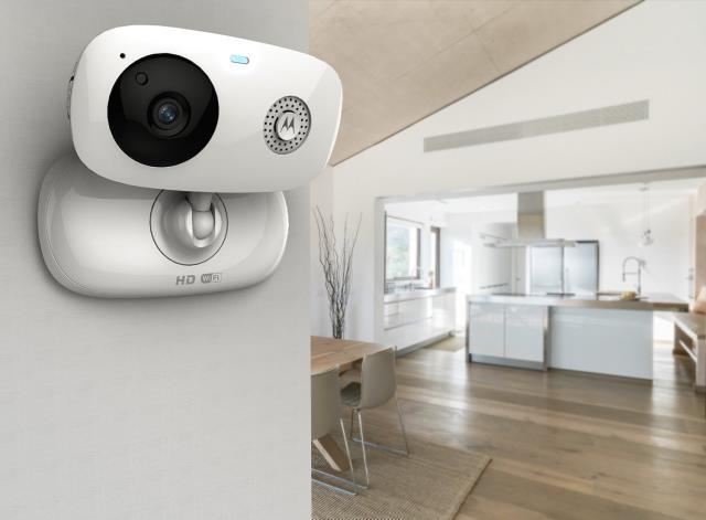 1002636 - Motorola Focus 66 Wi-Fi HD Audio and Video Home Monitoring Camera - White - NOB