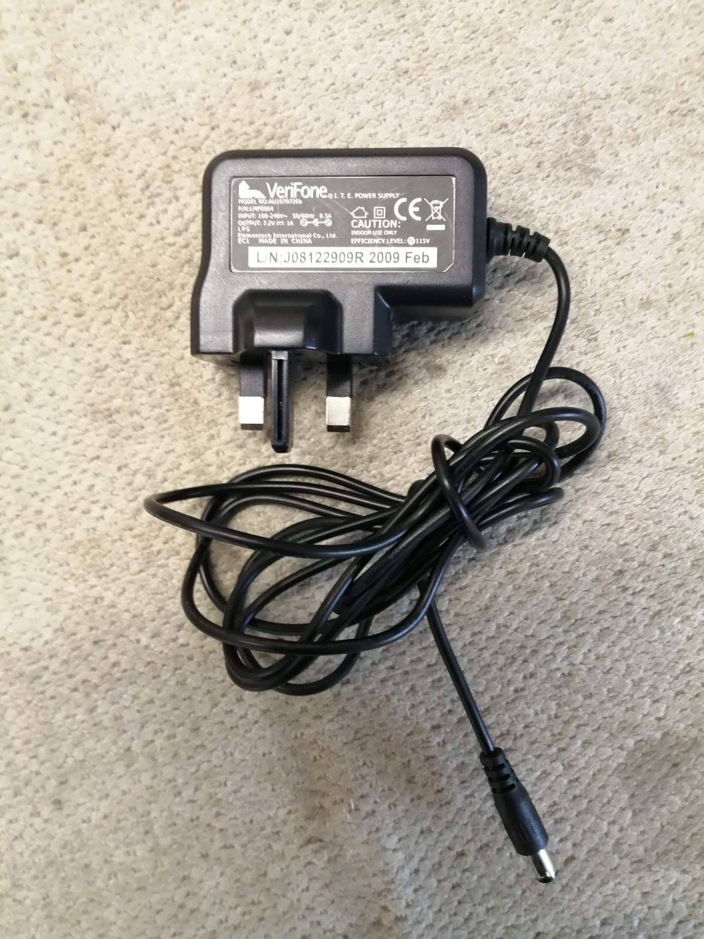 VERIFONE POWER SUPPLY AU1070726B 240 V 0.5A OUT 7.2V 1A ( LMP0064 USED )